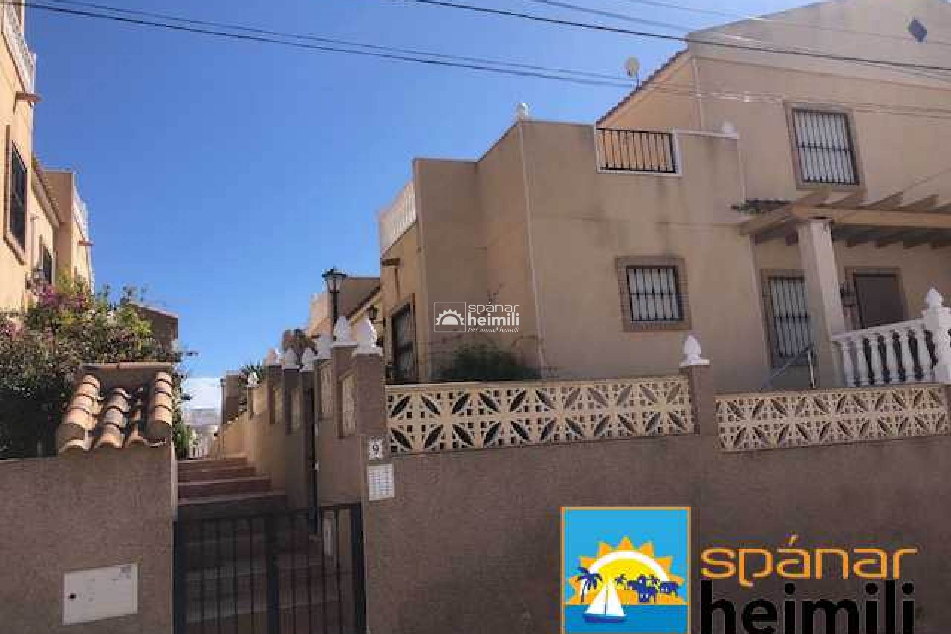 Reventa - Apartamento en dúplex -
Villamartin