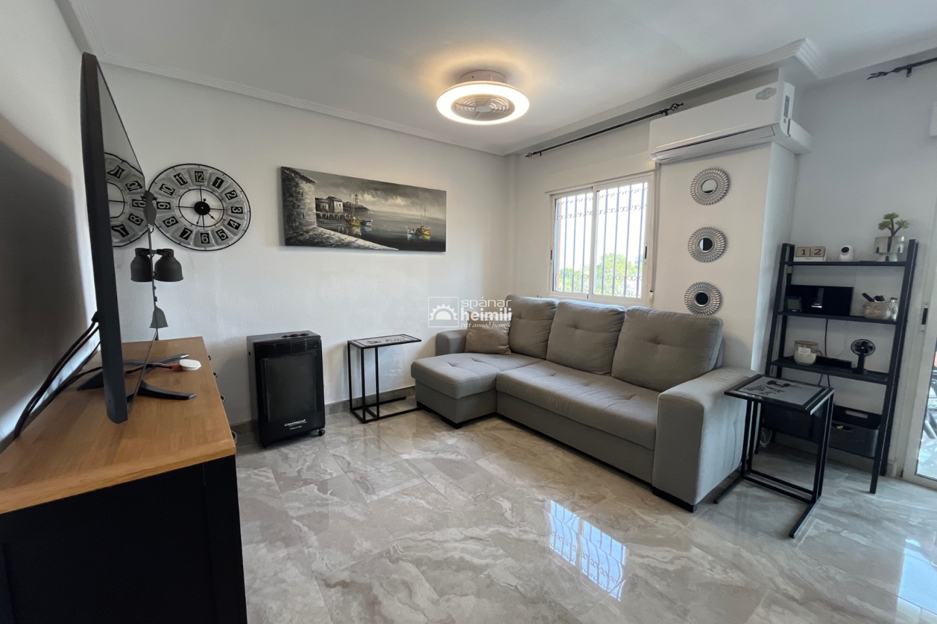 Reventa - Apartamento -
Playa flamenca