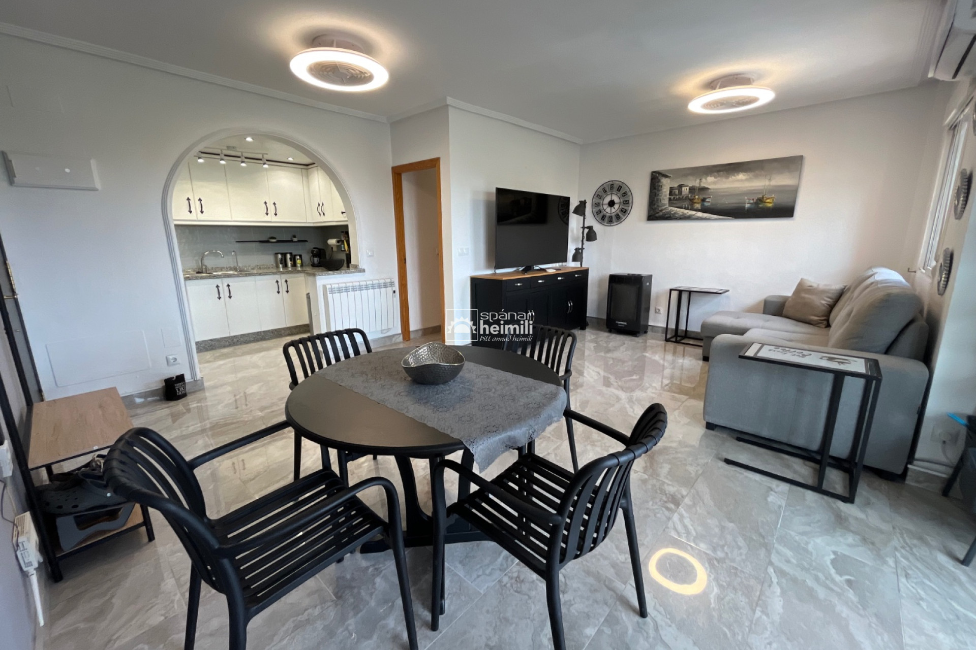 Reventa - Apartamento -
Playa flamenca