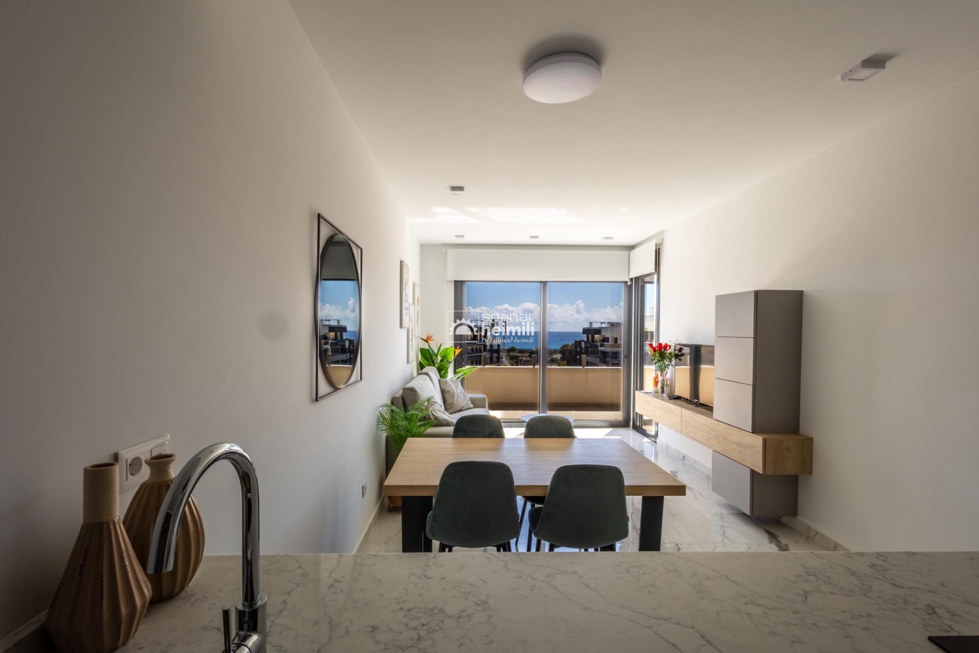 Reventa - Apartamento -
Playa flamenca