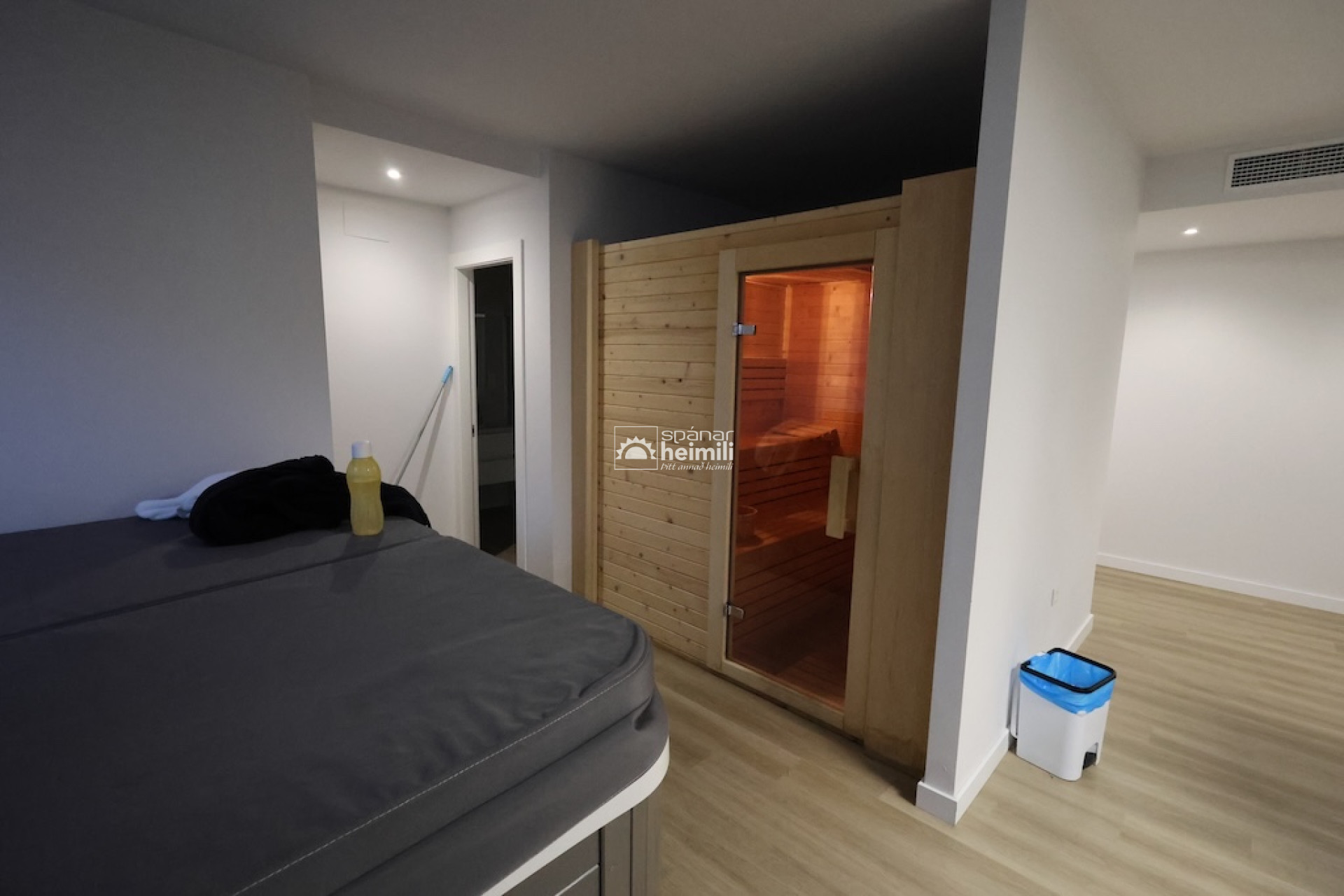 Reventa - Apartamento -
Playa flamenca