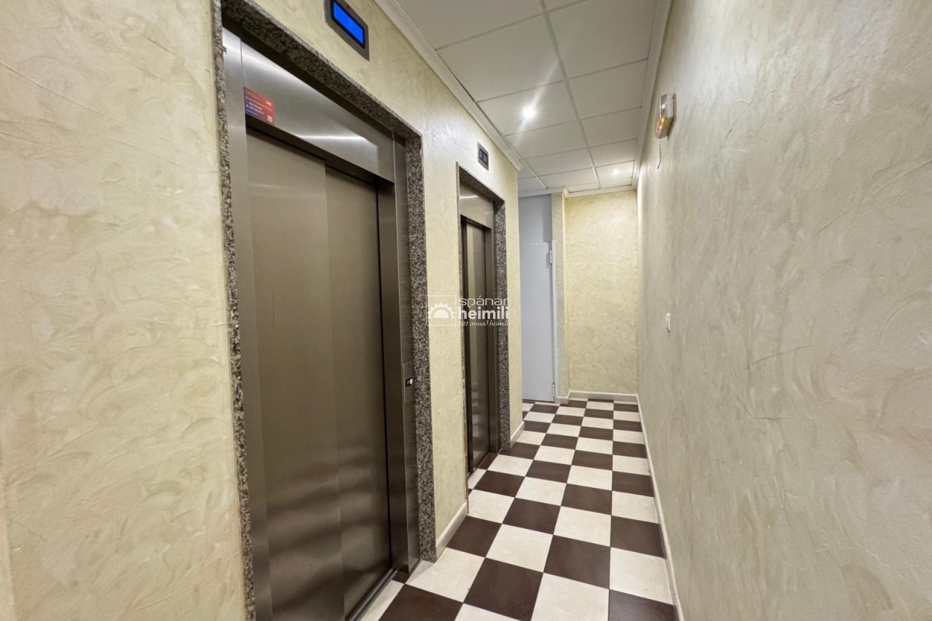 Reventa - Apartamento -
Torrevieja