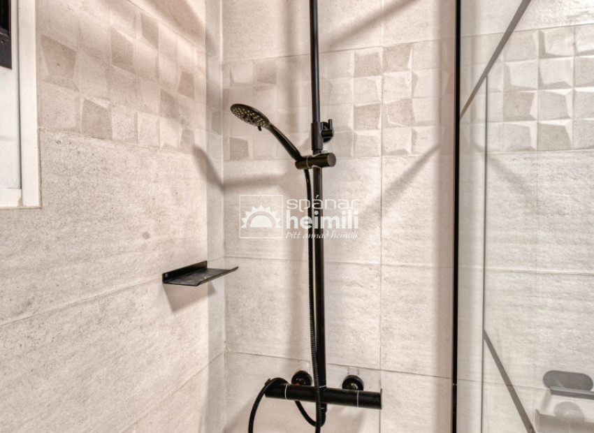 Reventa - Apartamento -
Torrevieja