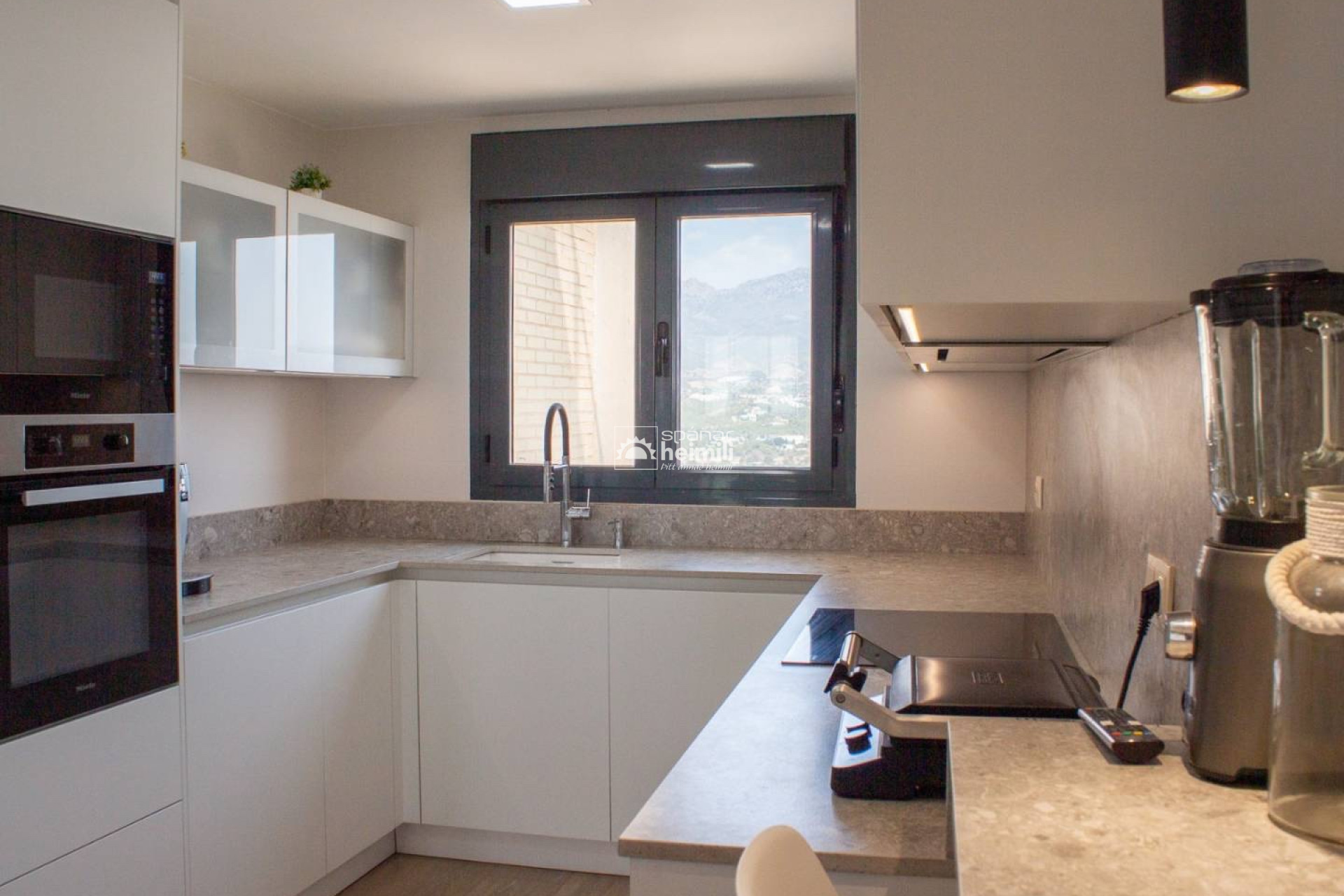 Reventa - Àtico -
Benidorm