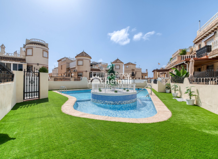 Reventa - Bungalow -
Los Altos/Los Balcones