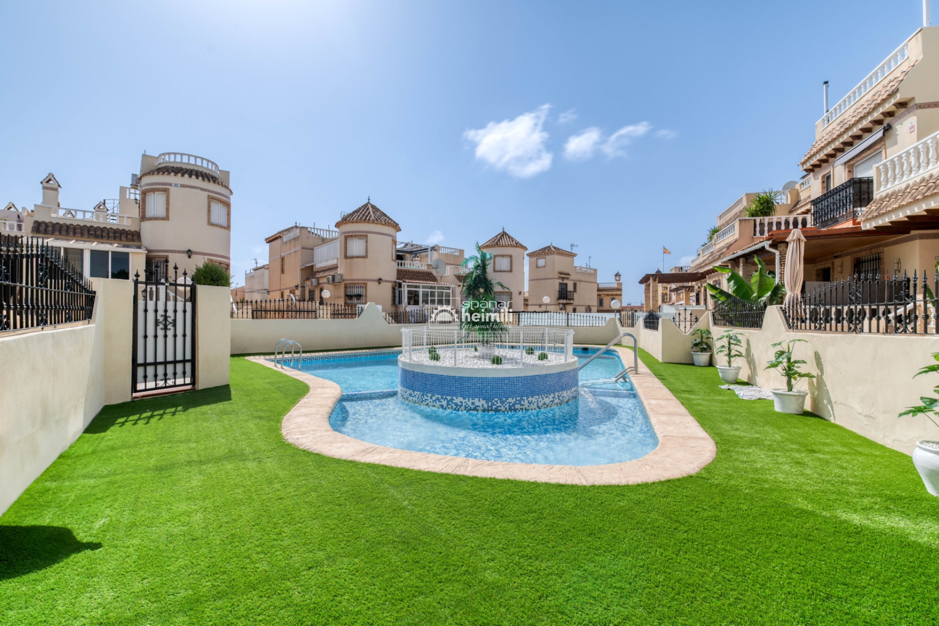 Reventa - Bungalow -
Los Altos/Los Balcones