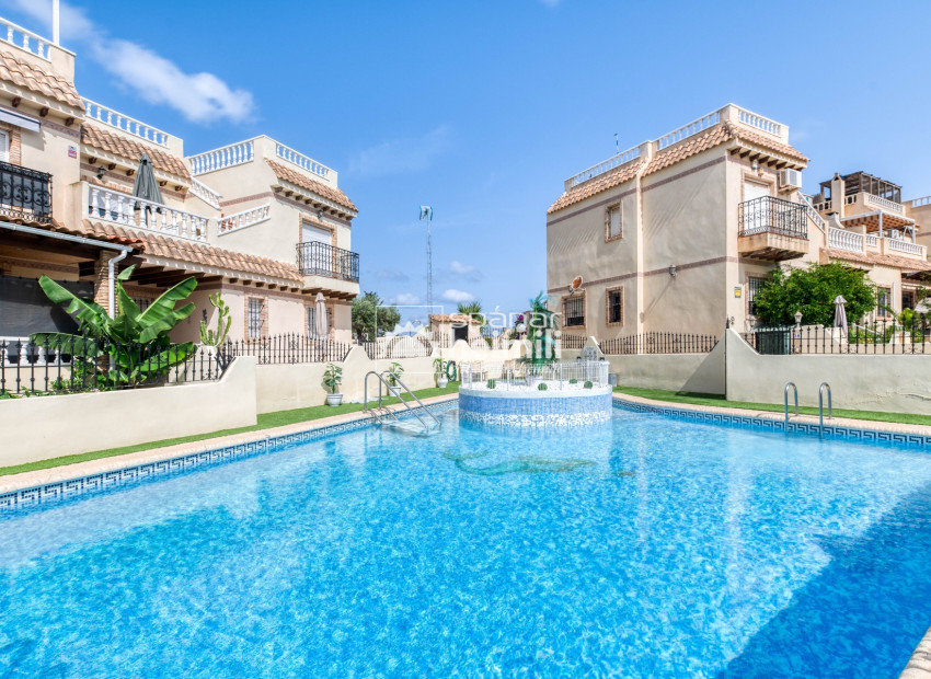 Reventa - Bungalow -
Los Altos/Los Balcones