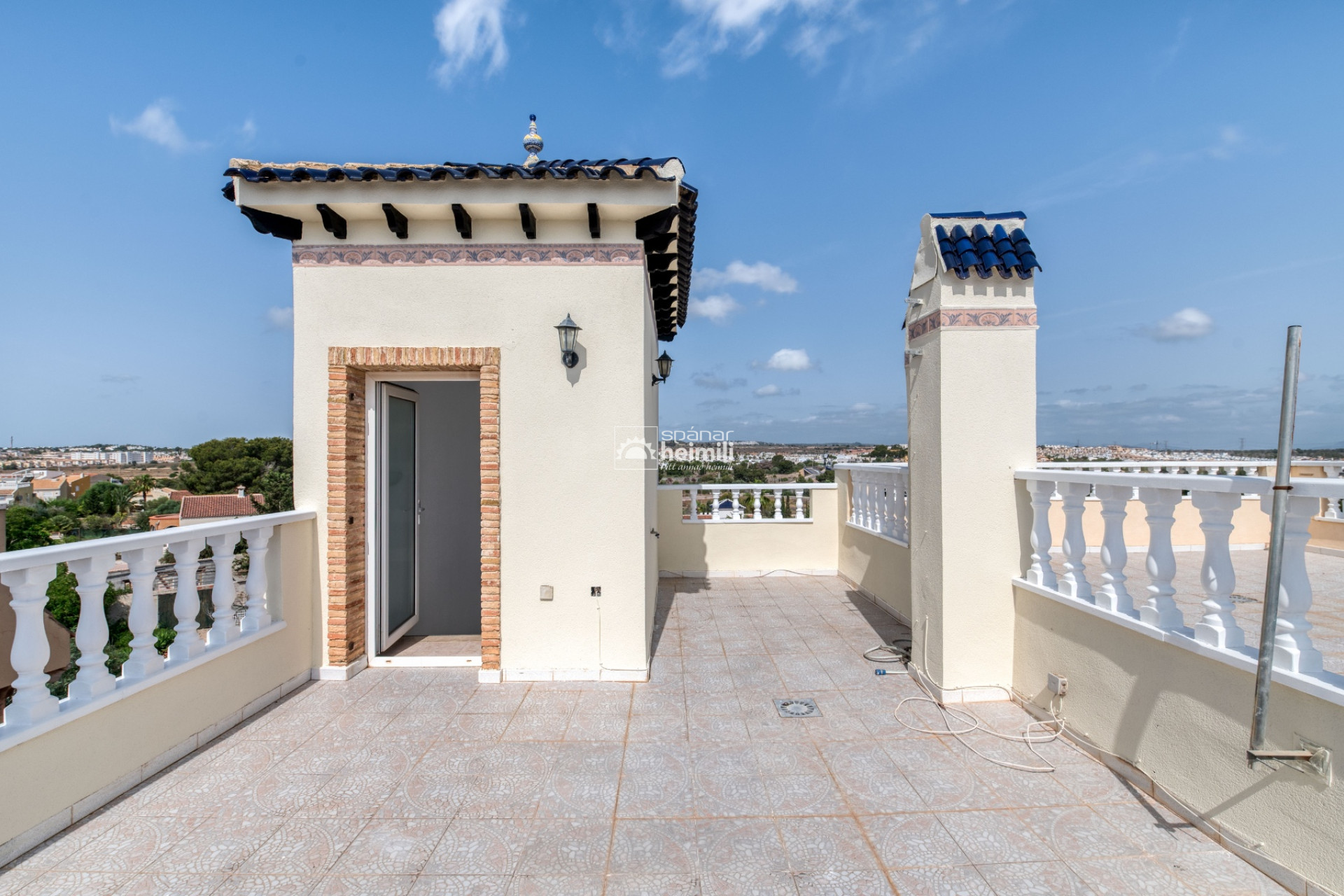 Reventa - Bungalow -
Los Altos/Los Balcones