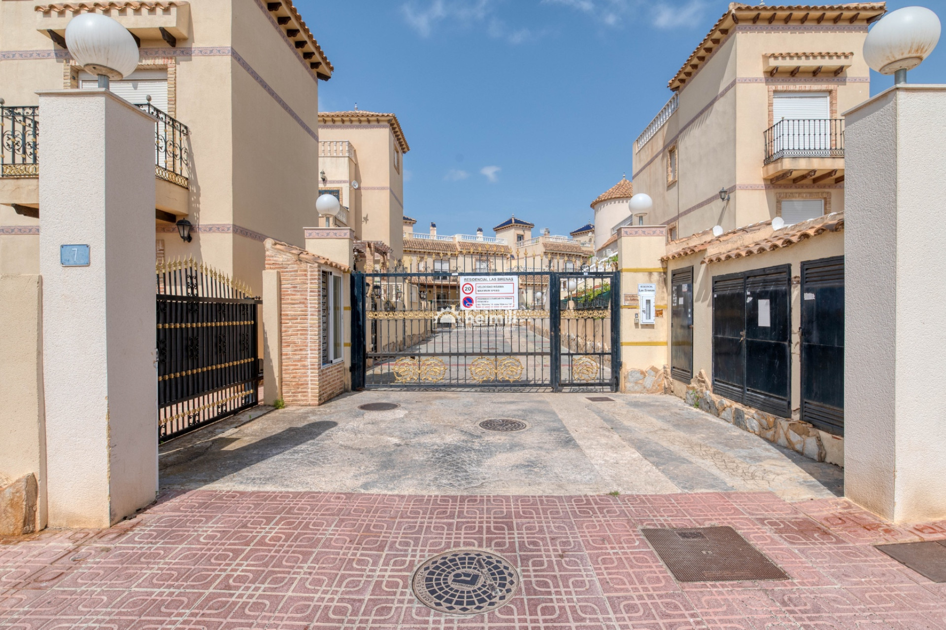 Reventa - Bungalow -
Los Altos/Los Balcones