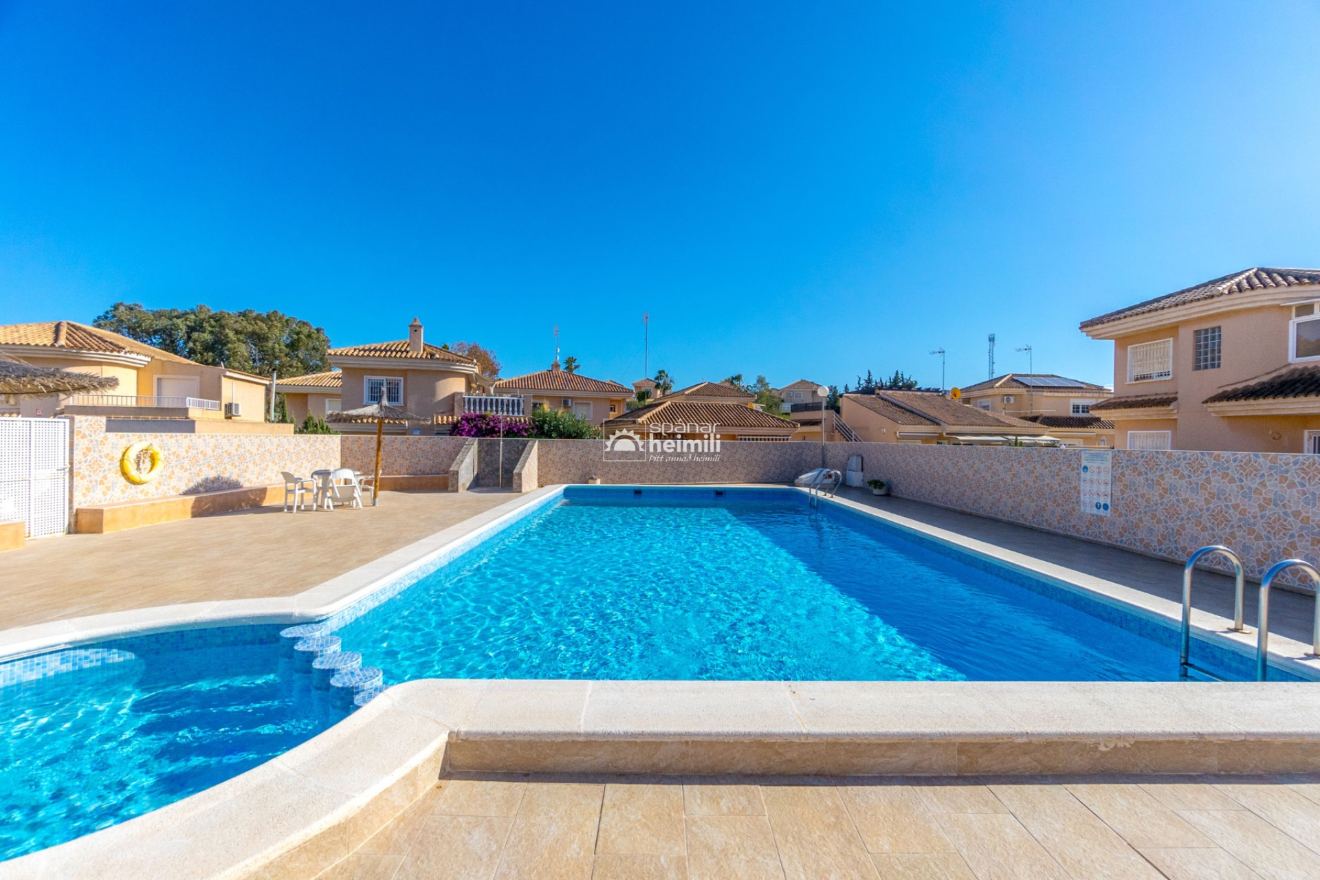 Reventa - Casa semi-adosada -
Los Altos/Los Balcones