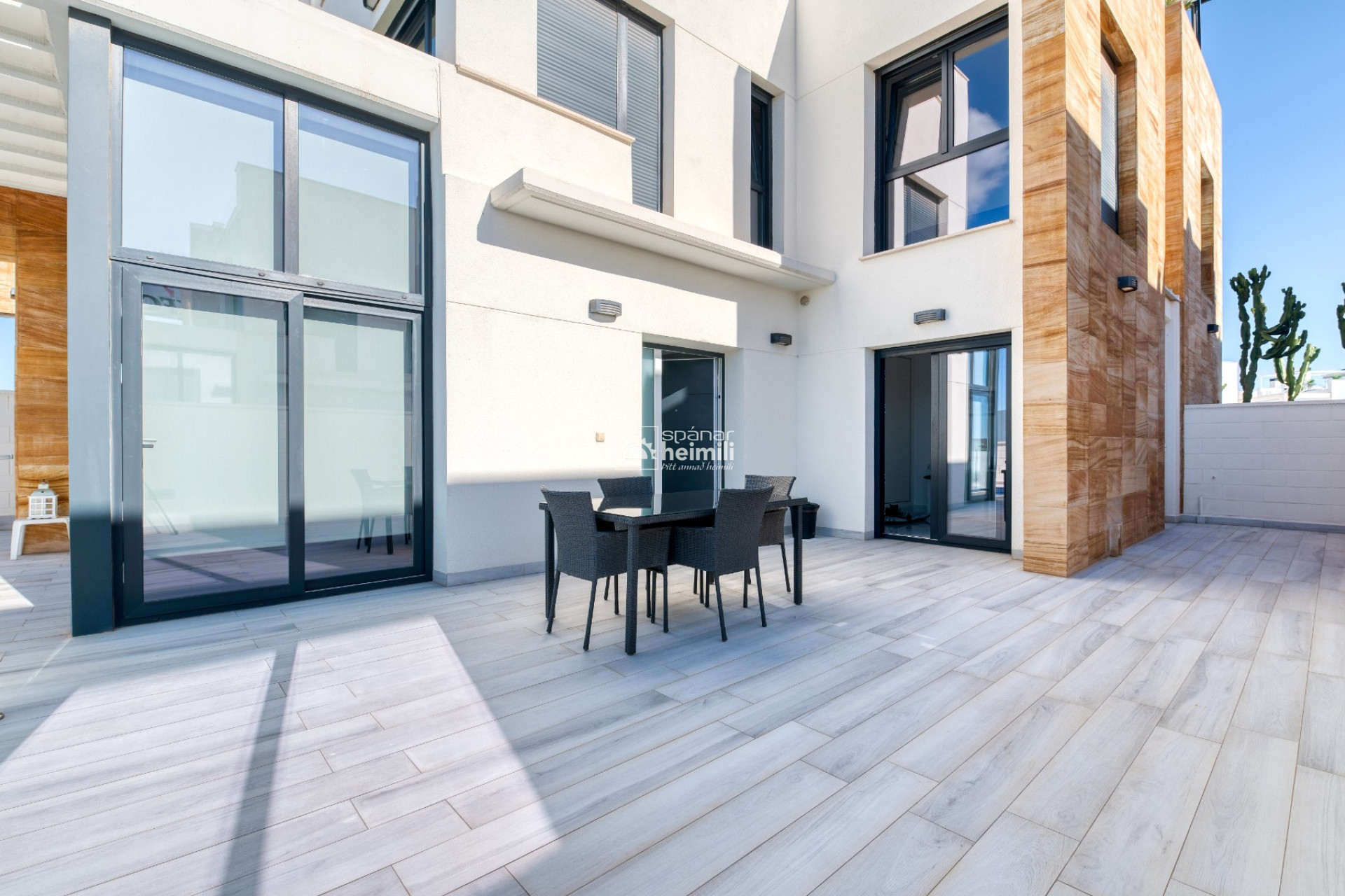 Reventa - Villa -
Cabo Roig