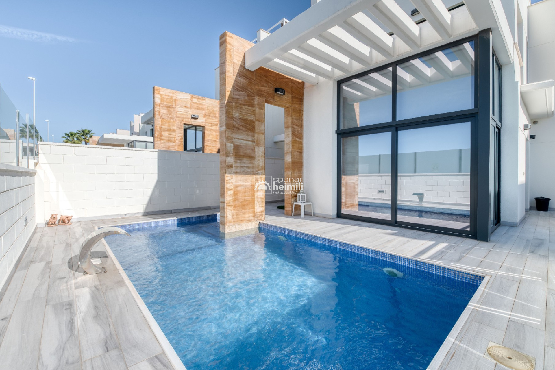 Reventa - Villa -
Cabo Roig