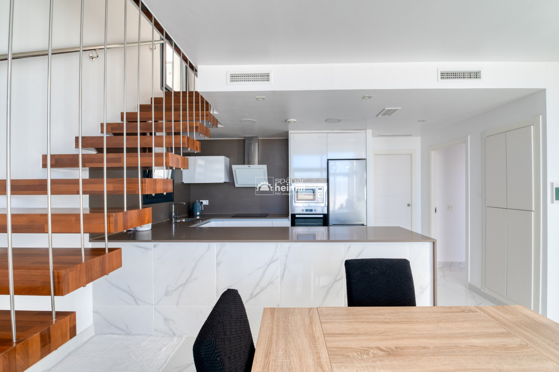 Reventa - Villa -
Cabo Roig