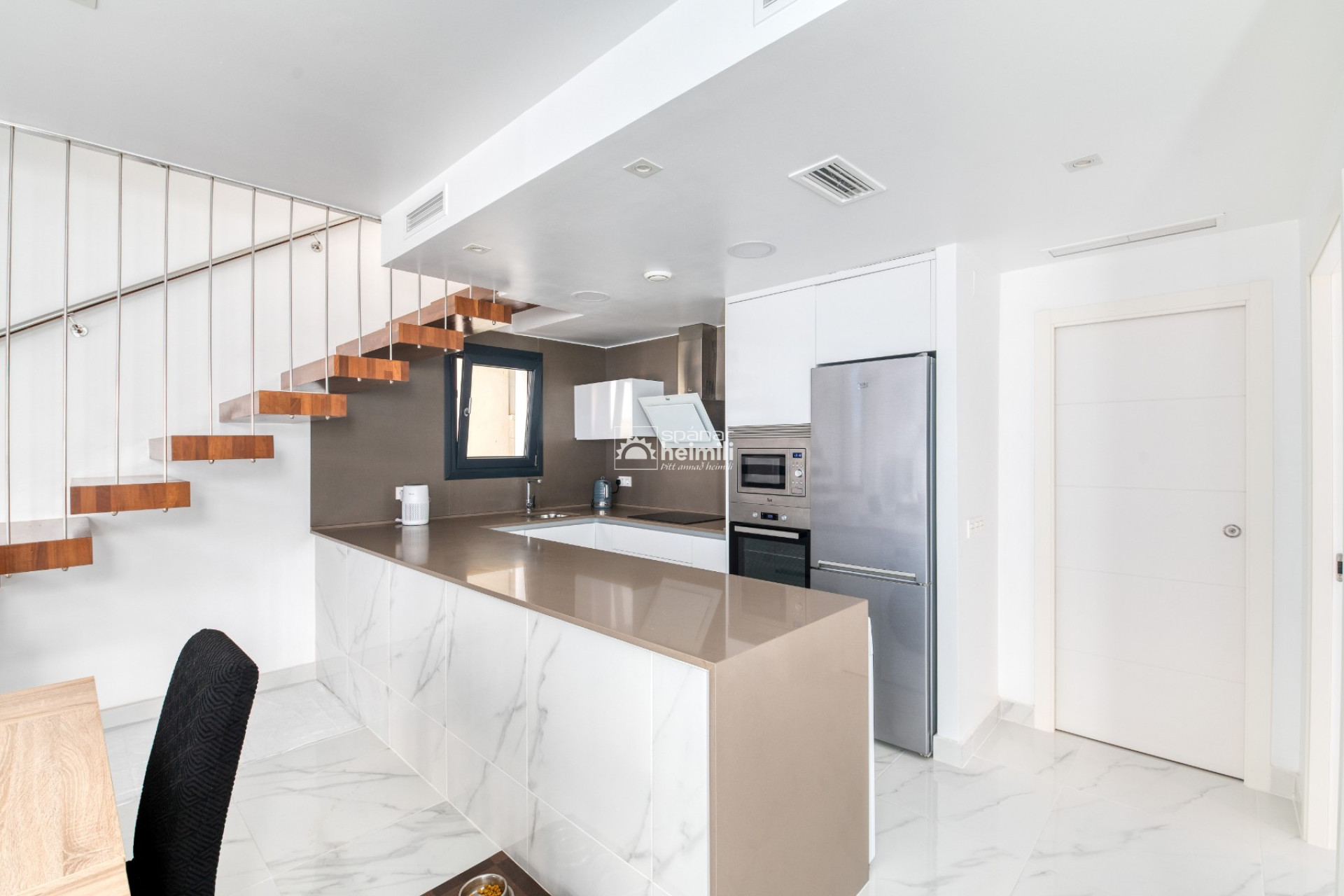 Reventa - Villa -
Cabo Roig