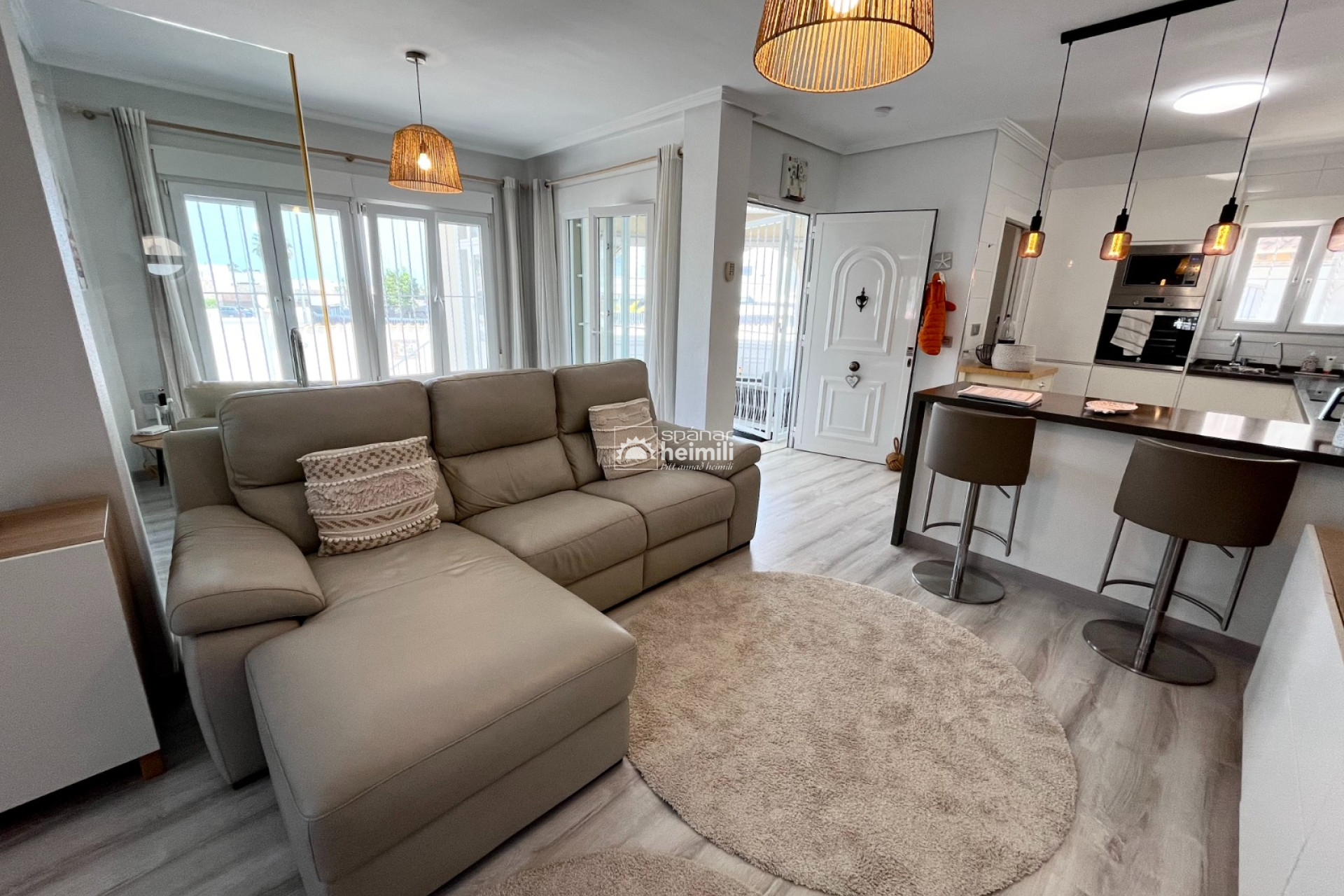 Reventa - Villa -
Cabo Roig