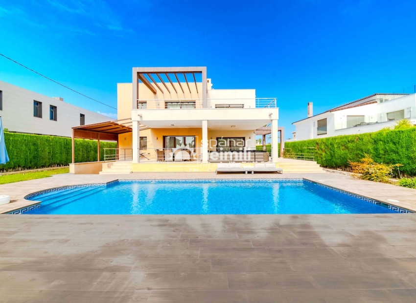 Reventa - Villa -
Cabo Roig