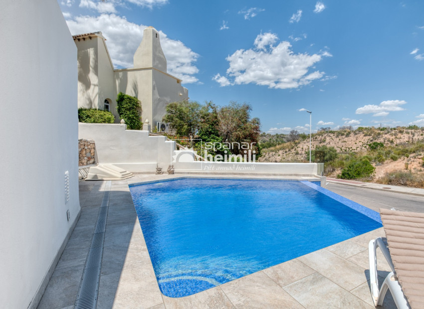 Reventa - Villa -
Campoamor/Las Ramblas