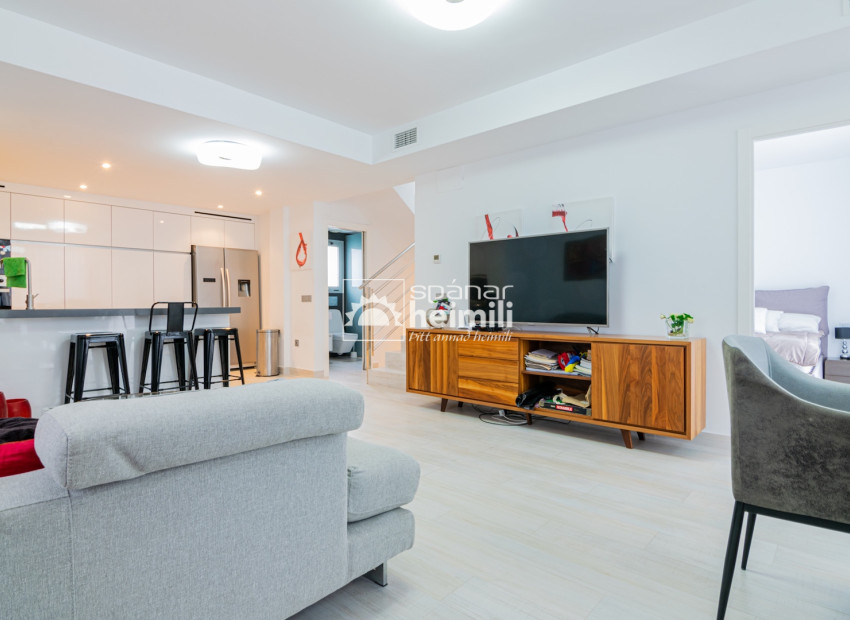 Reventa - Villa -
Finestrat - Balcon de Finestrat