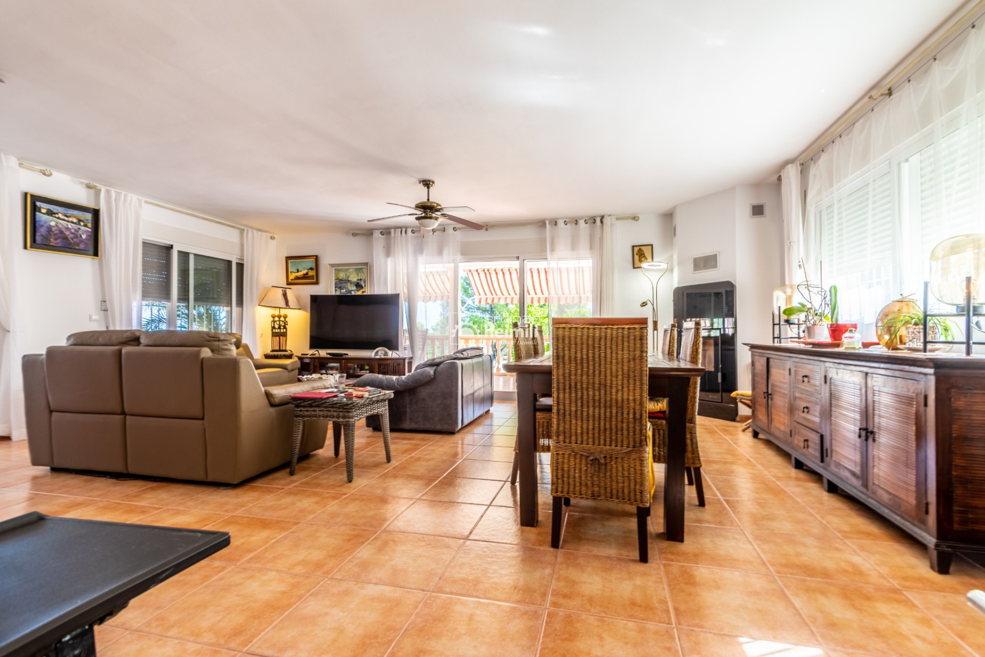 Reventa - Villa -
Finestrat