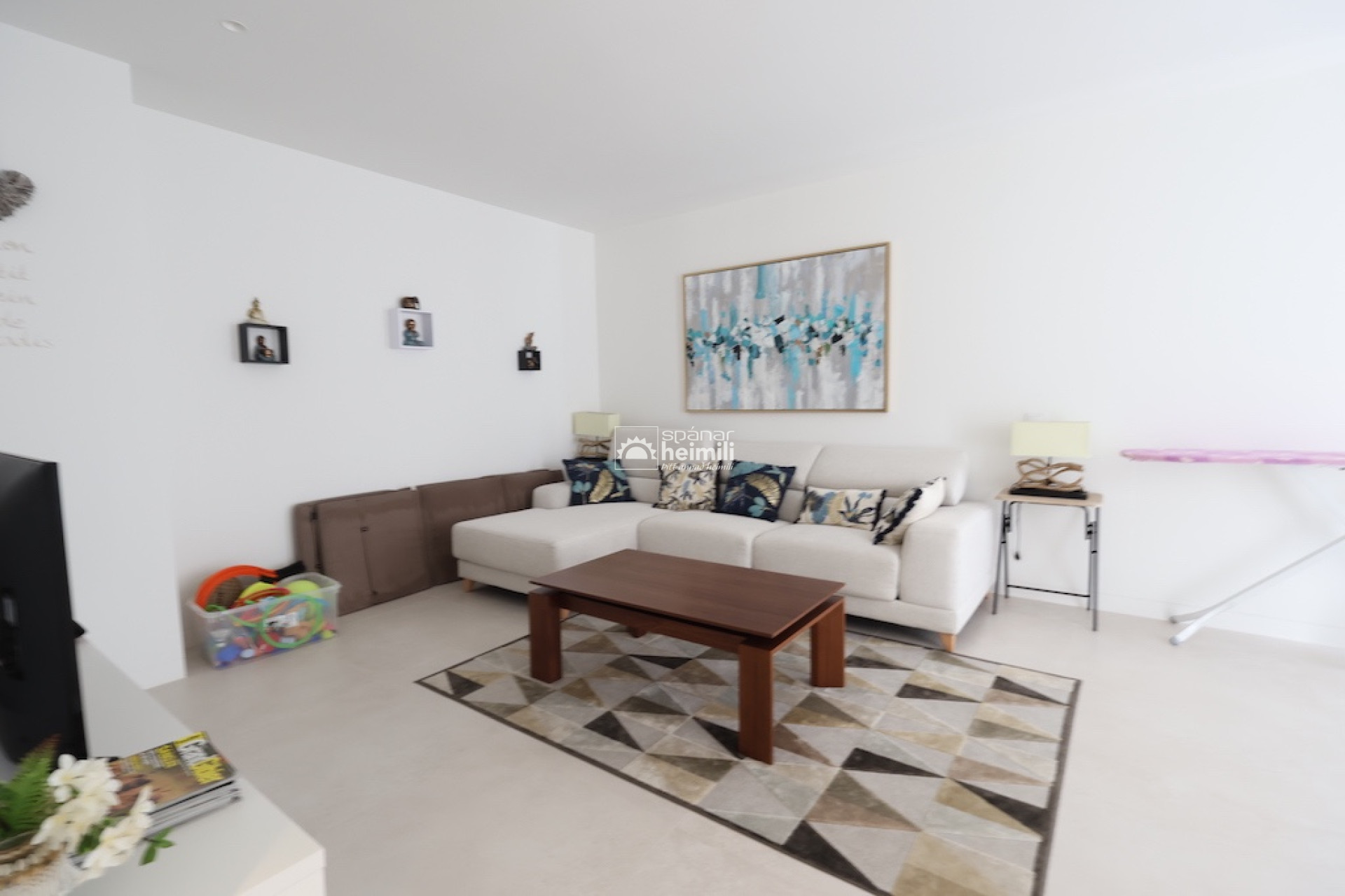 Reventa - Villa -
Las Colinas