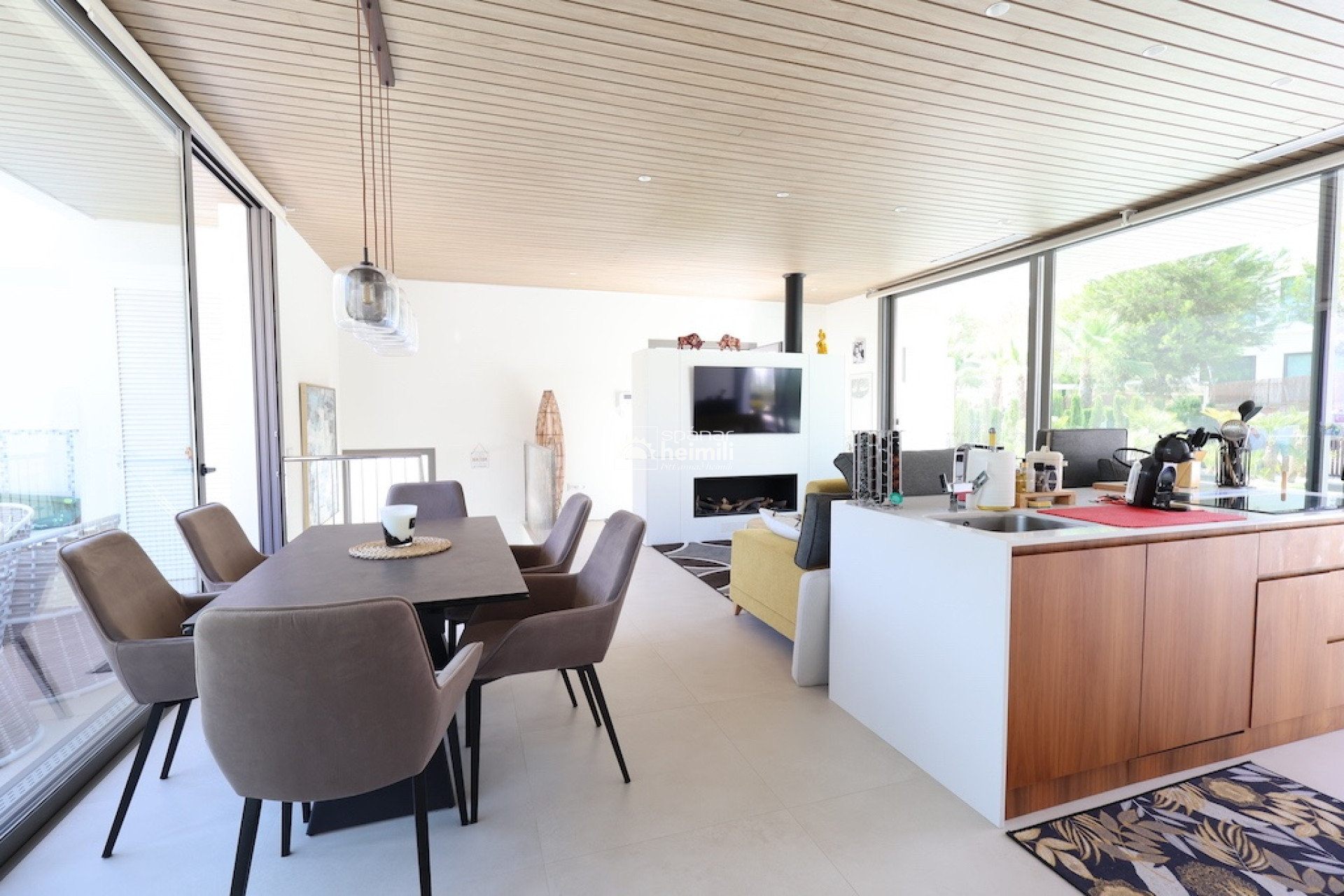 Reventa - Villa -
Las Colinas