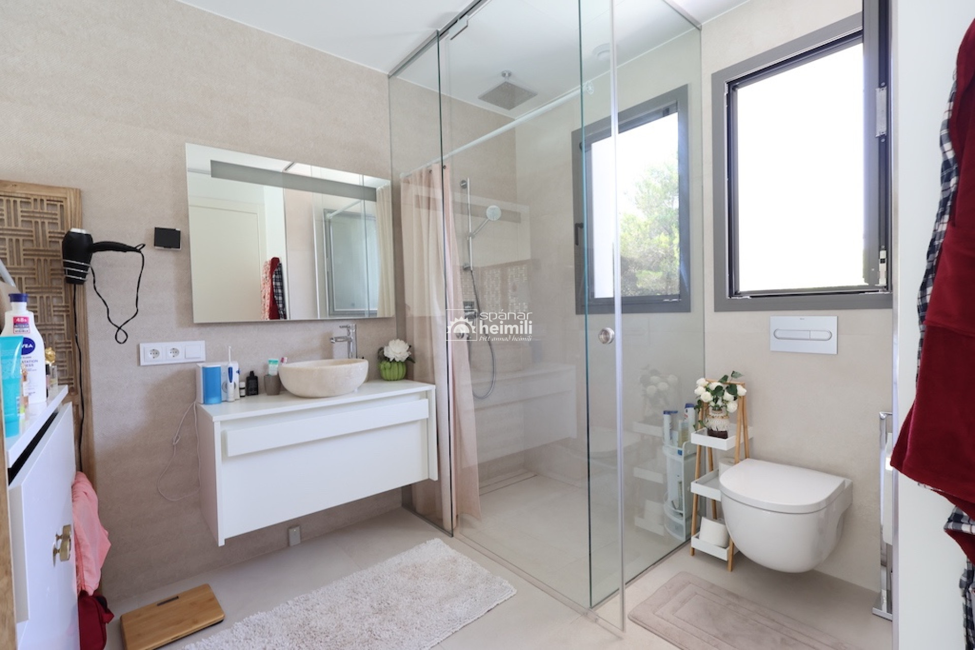 Reventa - Villa -
Las Colinas