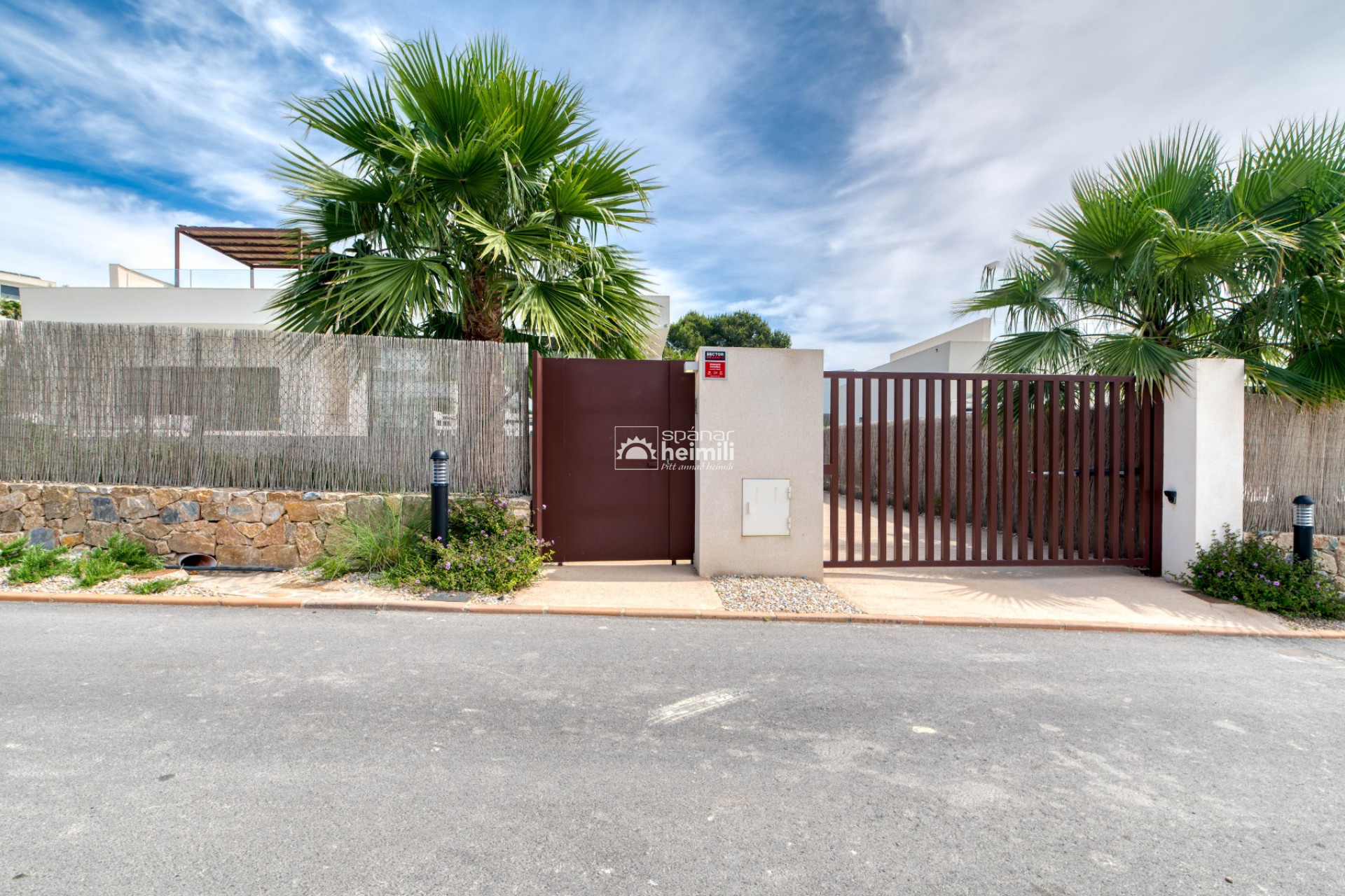 Reventa - Villa -
Las Colinas