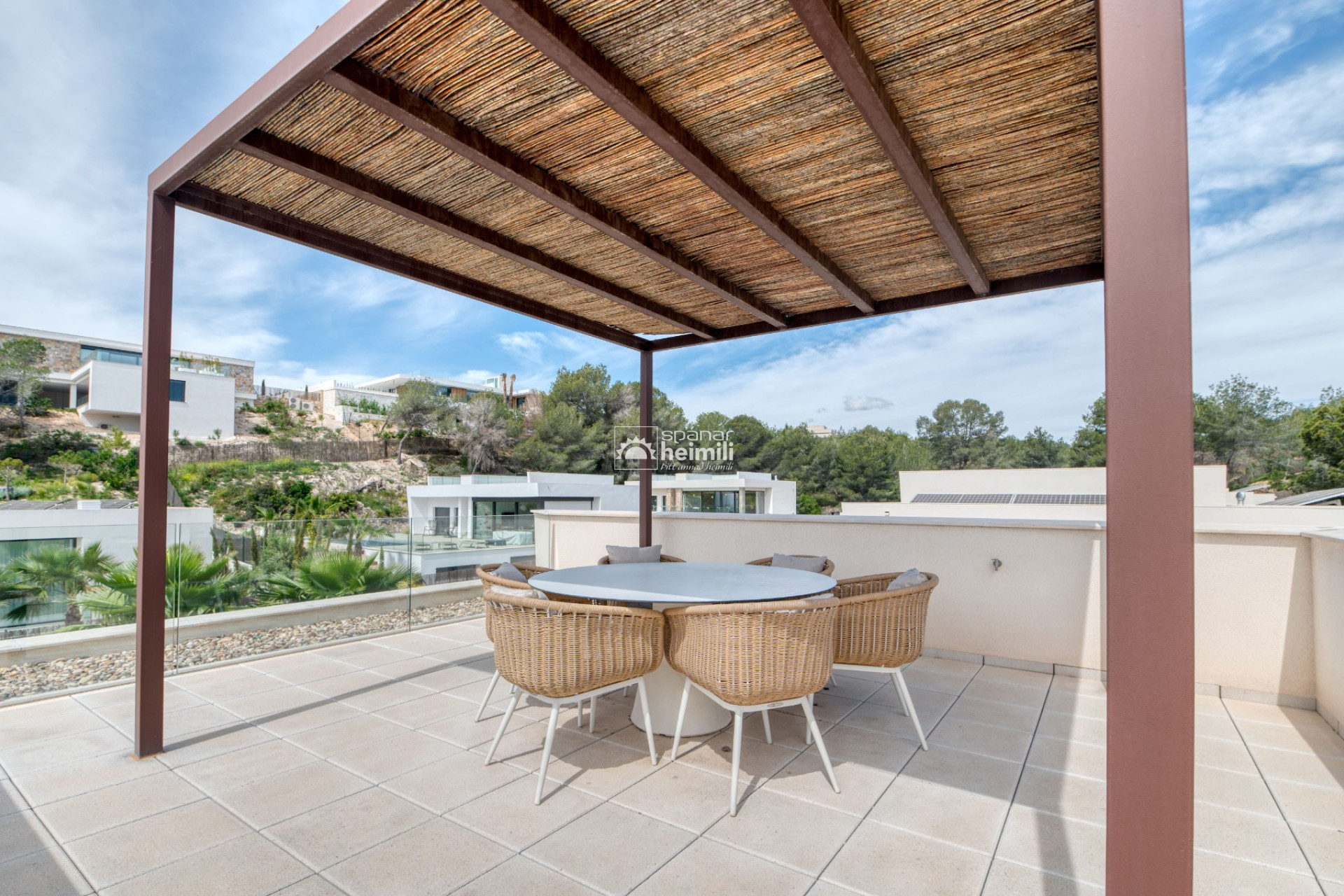 Reventa - Villa -
Las Colinas