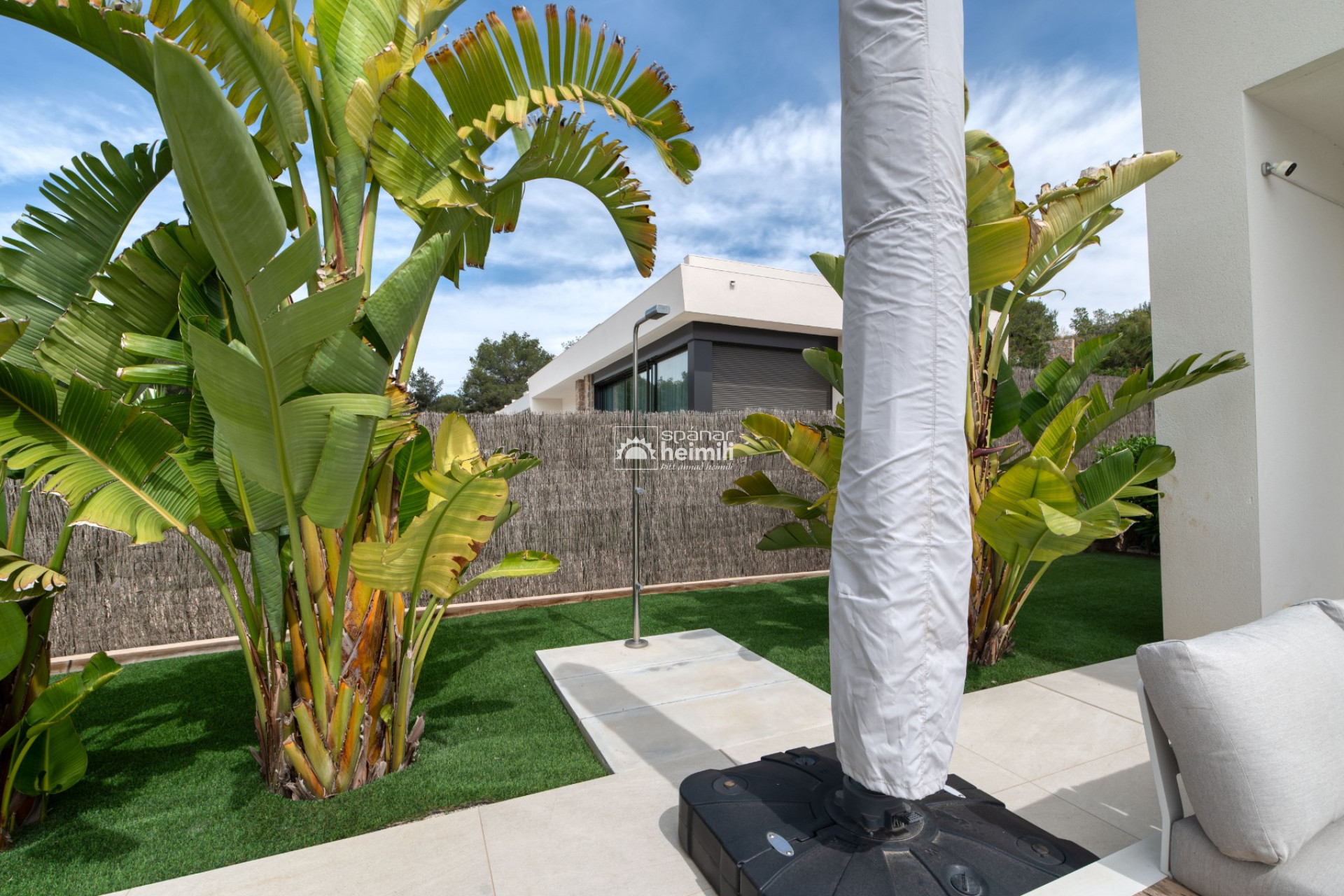 Reventa - Villa -
Las Colinas