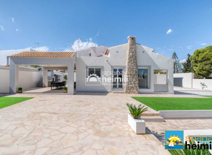 Reventa - Villa -
Los Altos/Los Balcones