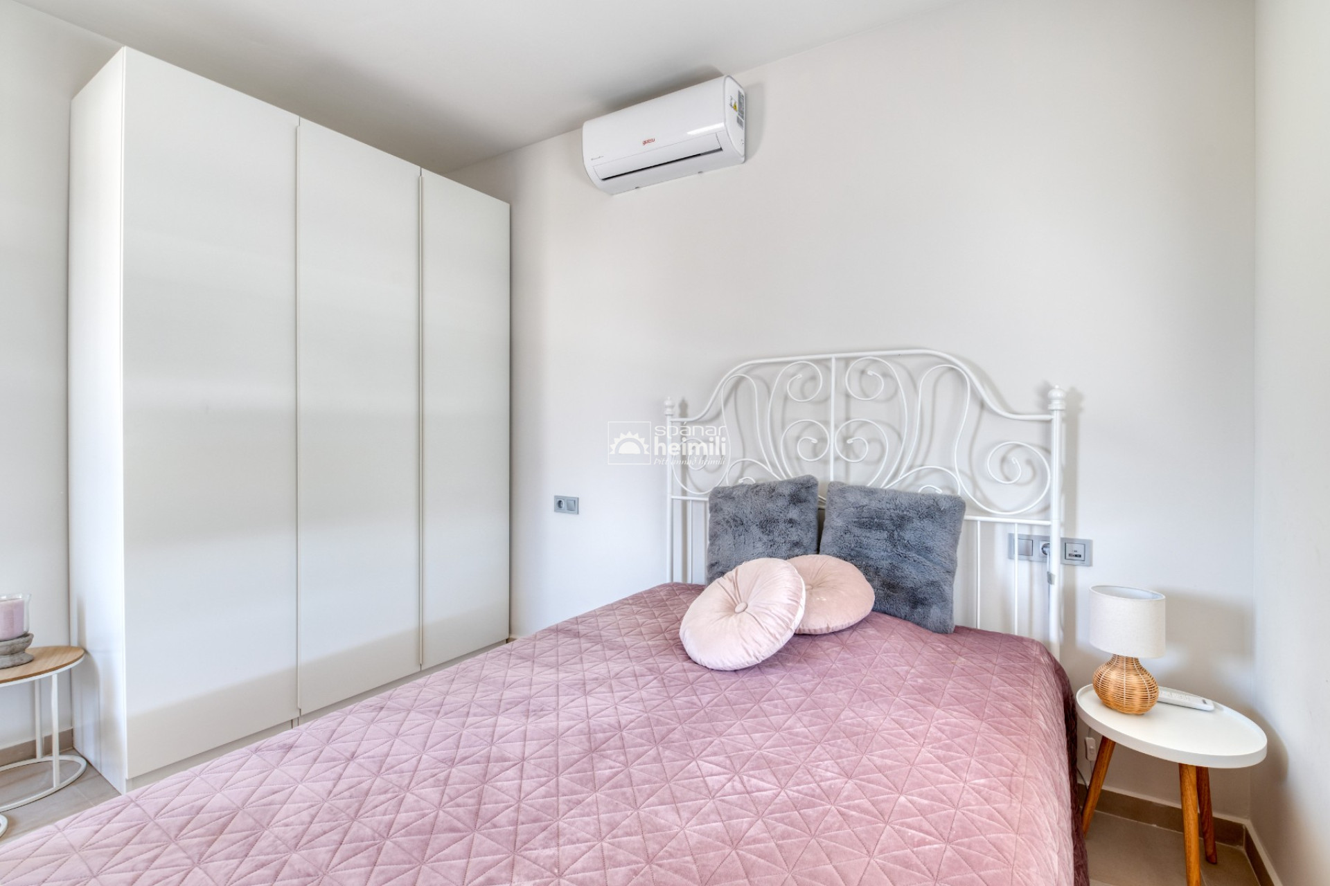 Reventa - Villa -
Los Altos/Los Balcones