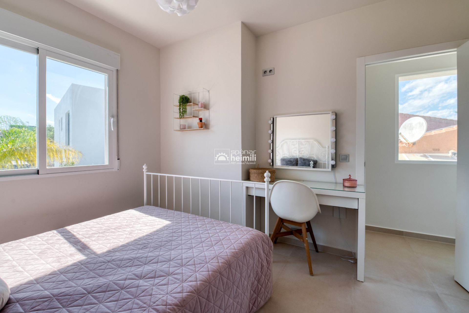 Reventa - Villa -
Los Altos/Los Balcones