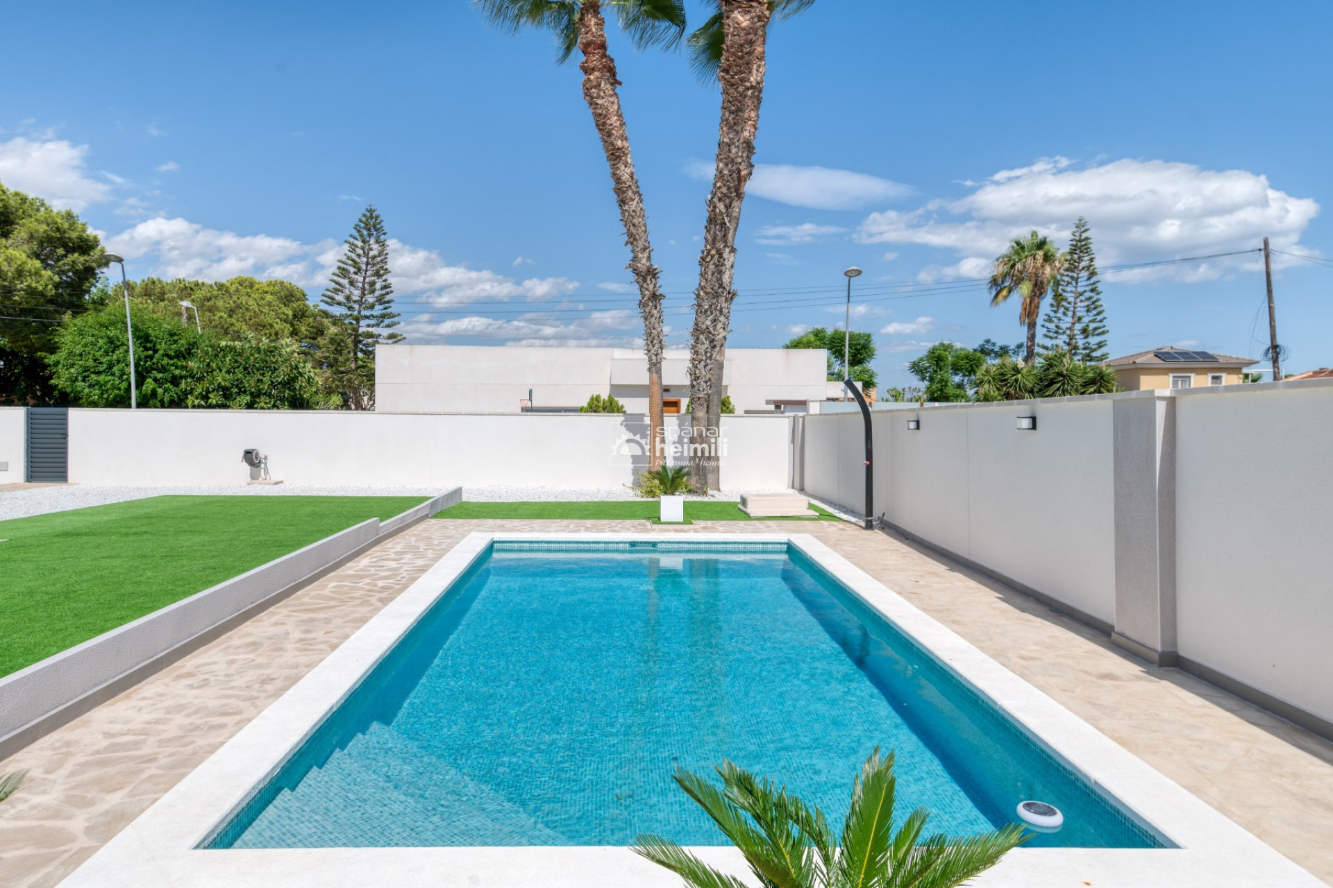 Reventa - Villa -
Los Altos/Los Balcones