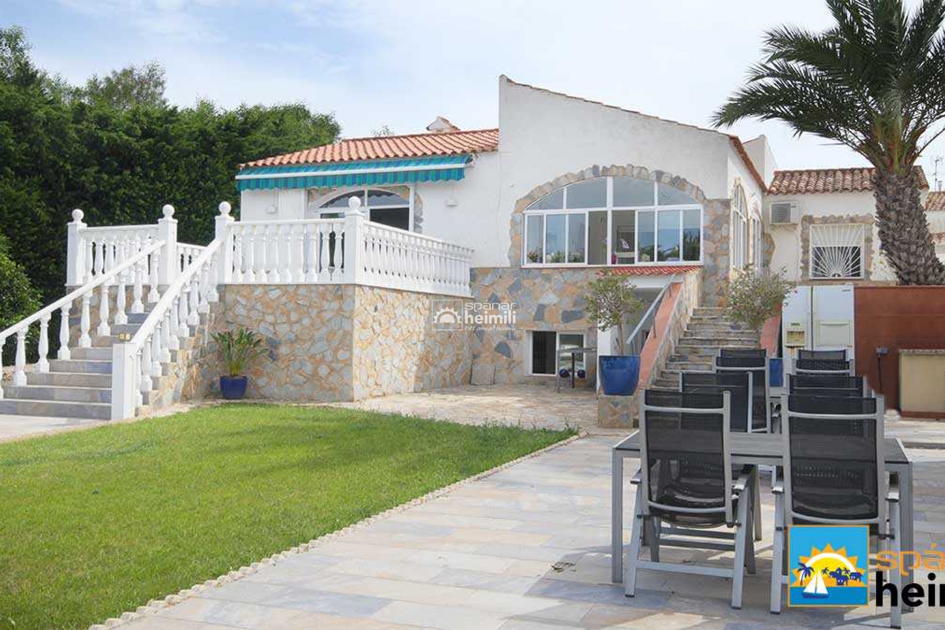 Reventa - Villa -
Los Altos/Los Balcones