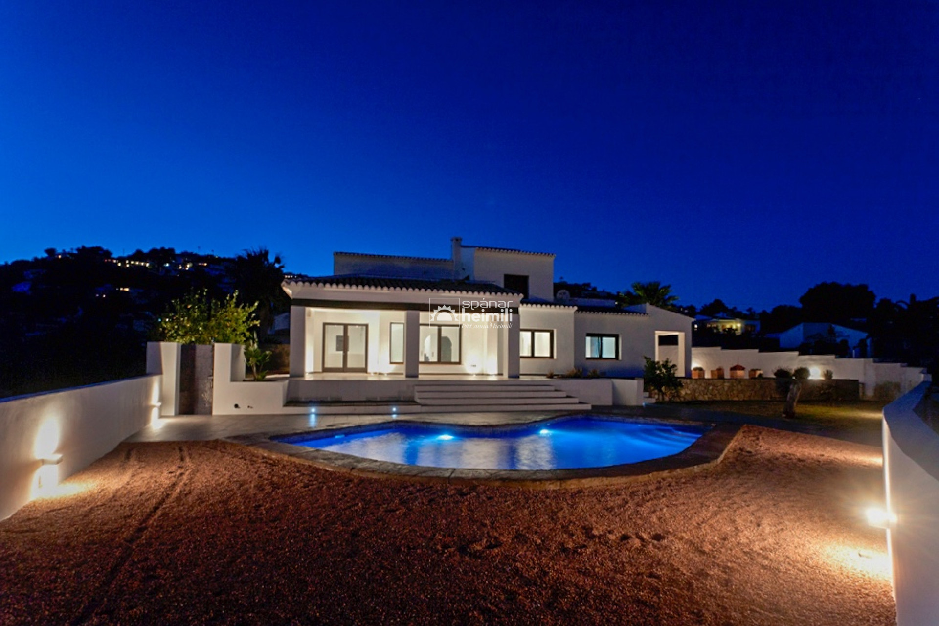 Reventa - Villa -
Moraira