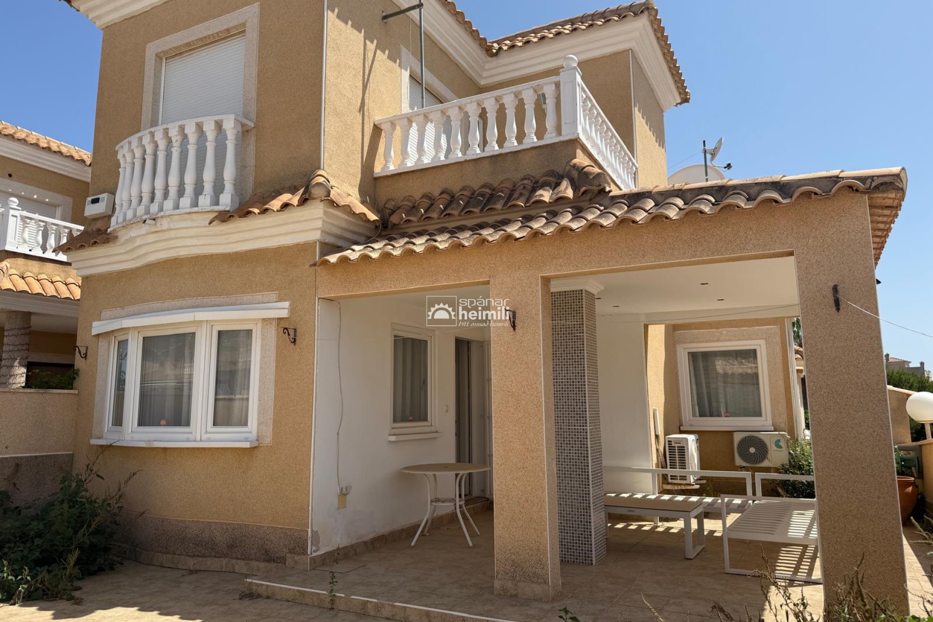 Reventa - Villa -
Orihuela Costa - Playa Flamenca
