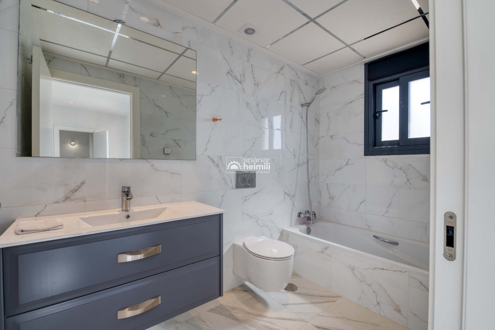 Reventa - Villa -
San Miguel