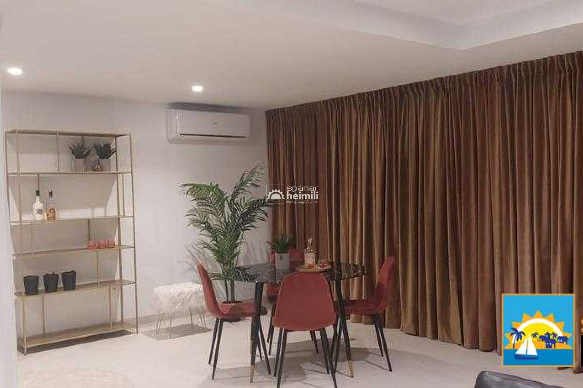 Reventa - Villa -
Santa Rosalia