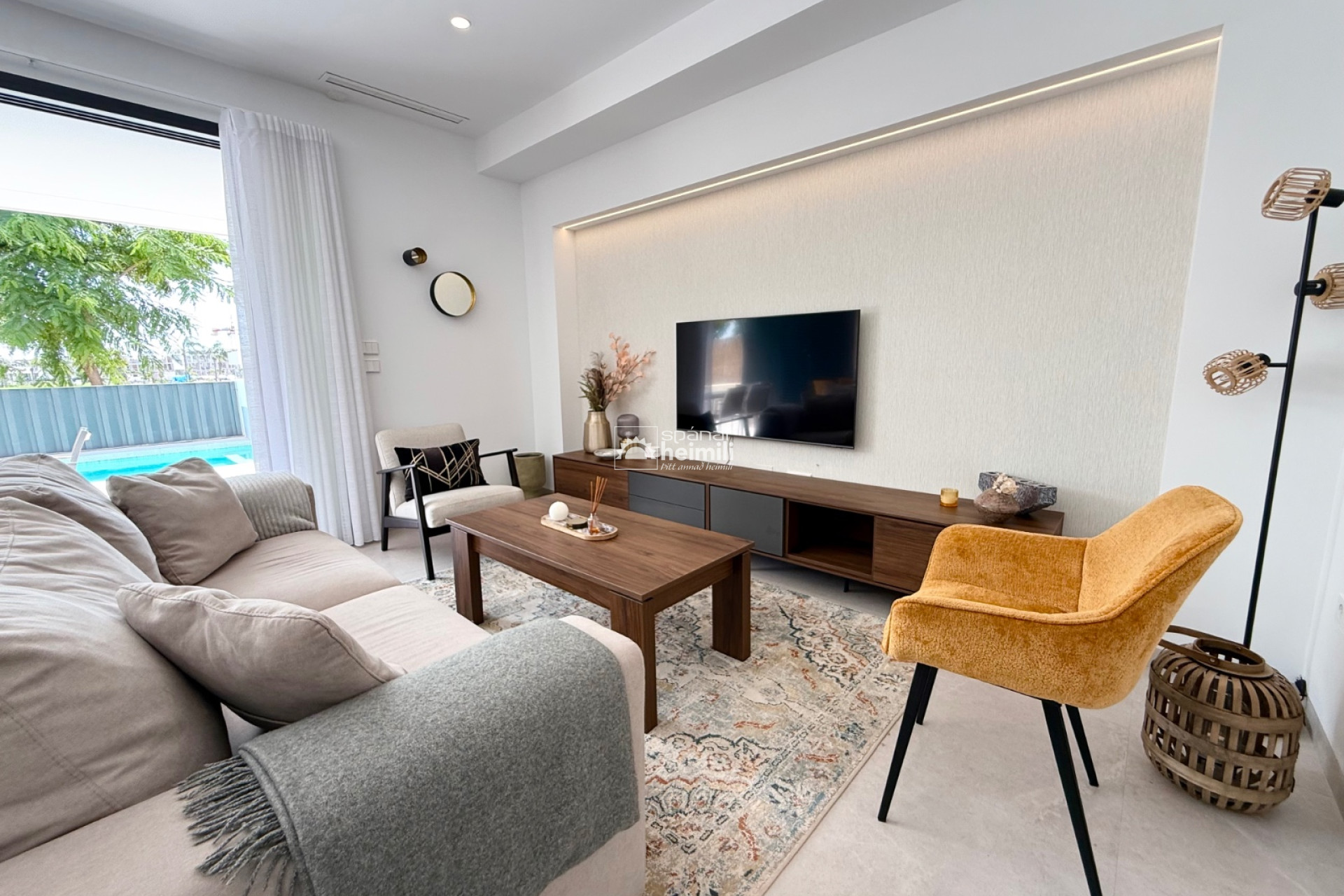 Reventa - Villa -
Santa Rosalia