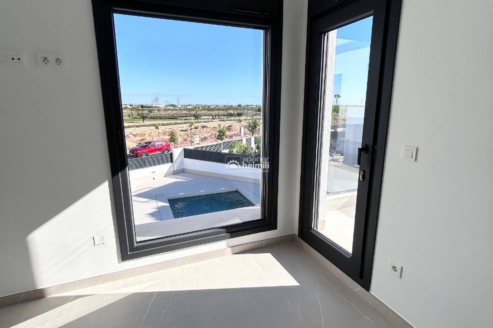 Reventa - Villa -
Santa Rosalia