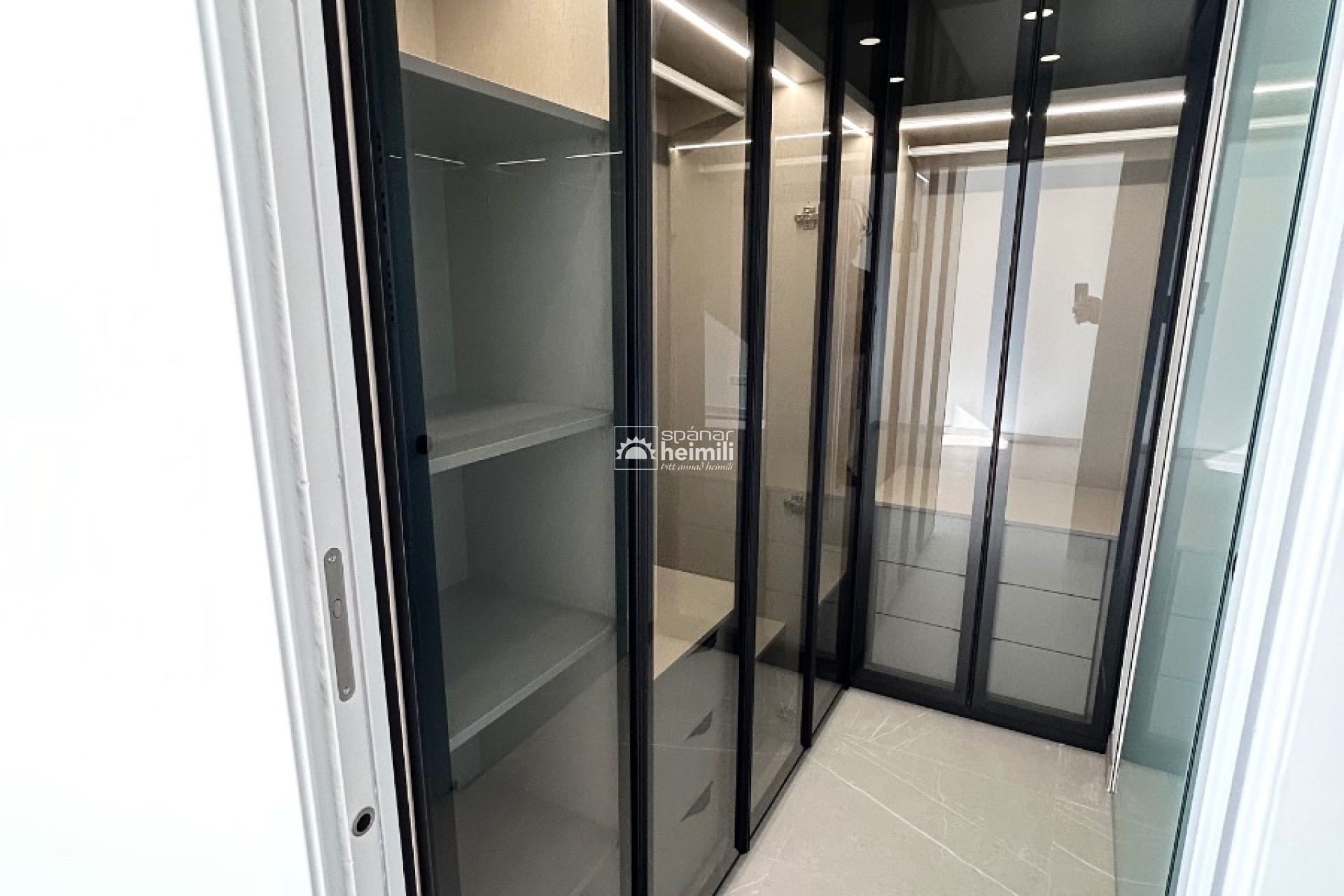 Reventa - Villa -
Santa Rosalia