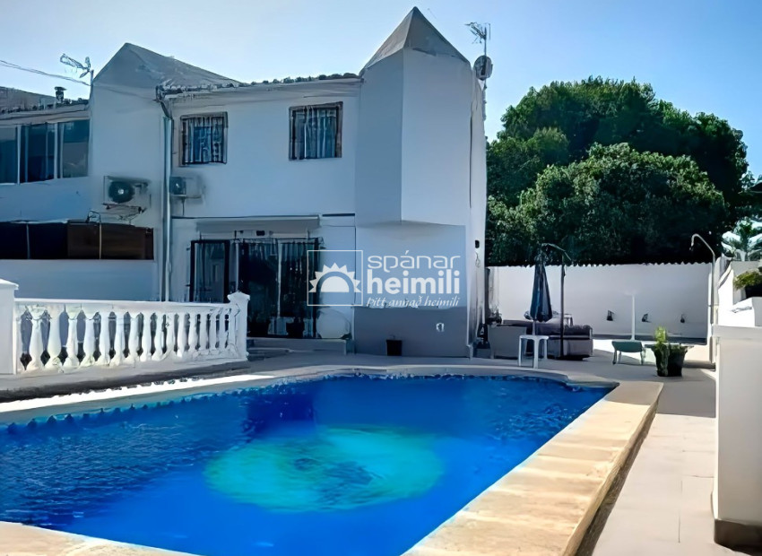 Reventa - Villa -
Torrevieja