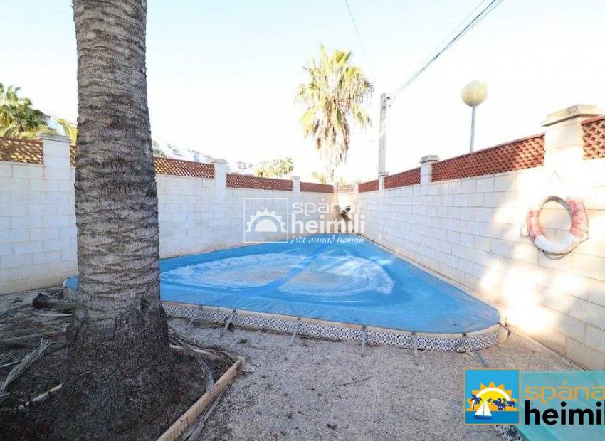 Reventa - Villa -
Villamartin