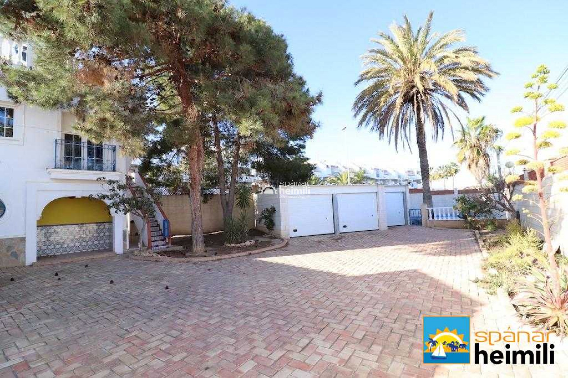 Reventa - Villa -
Villamartin