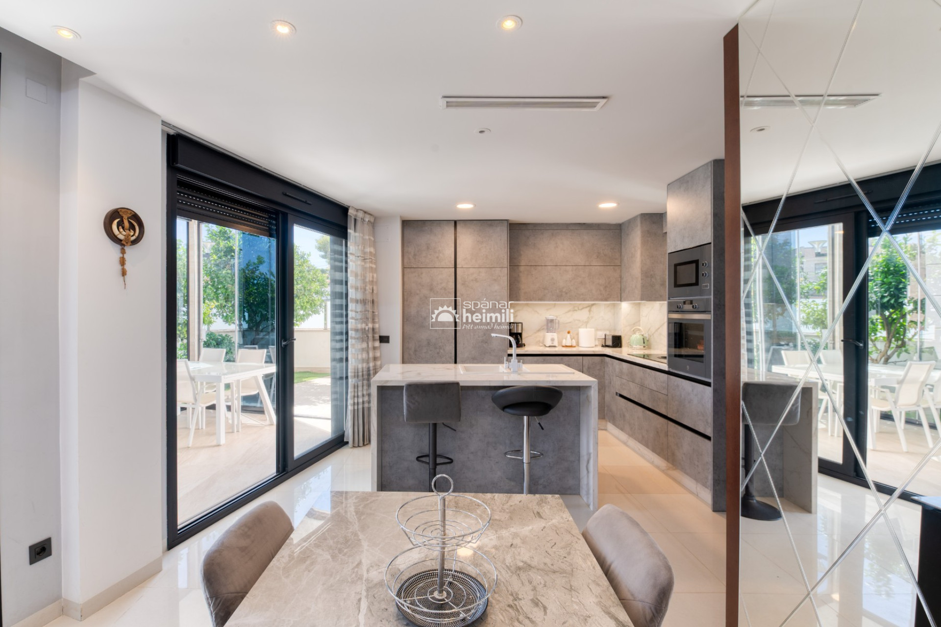 Reventa - Villa -
Villamartin