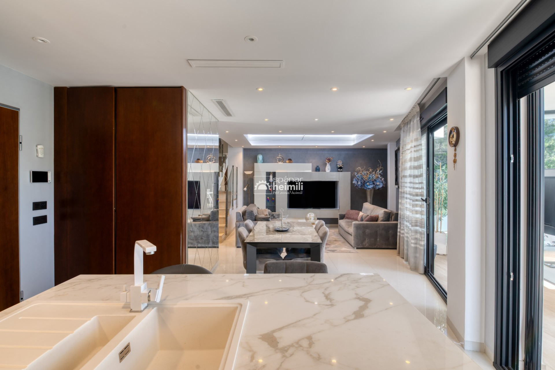 Reventa - Villa -
Villamartin