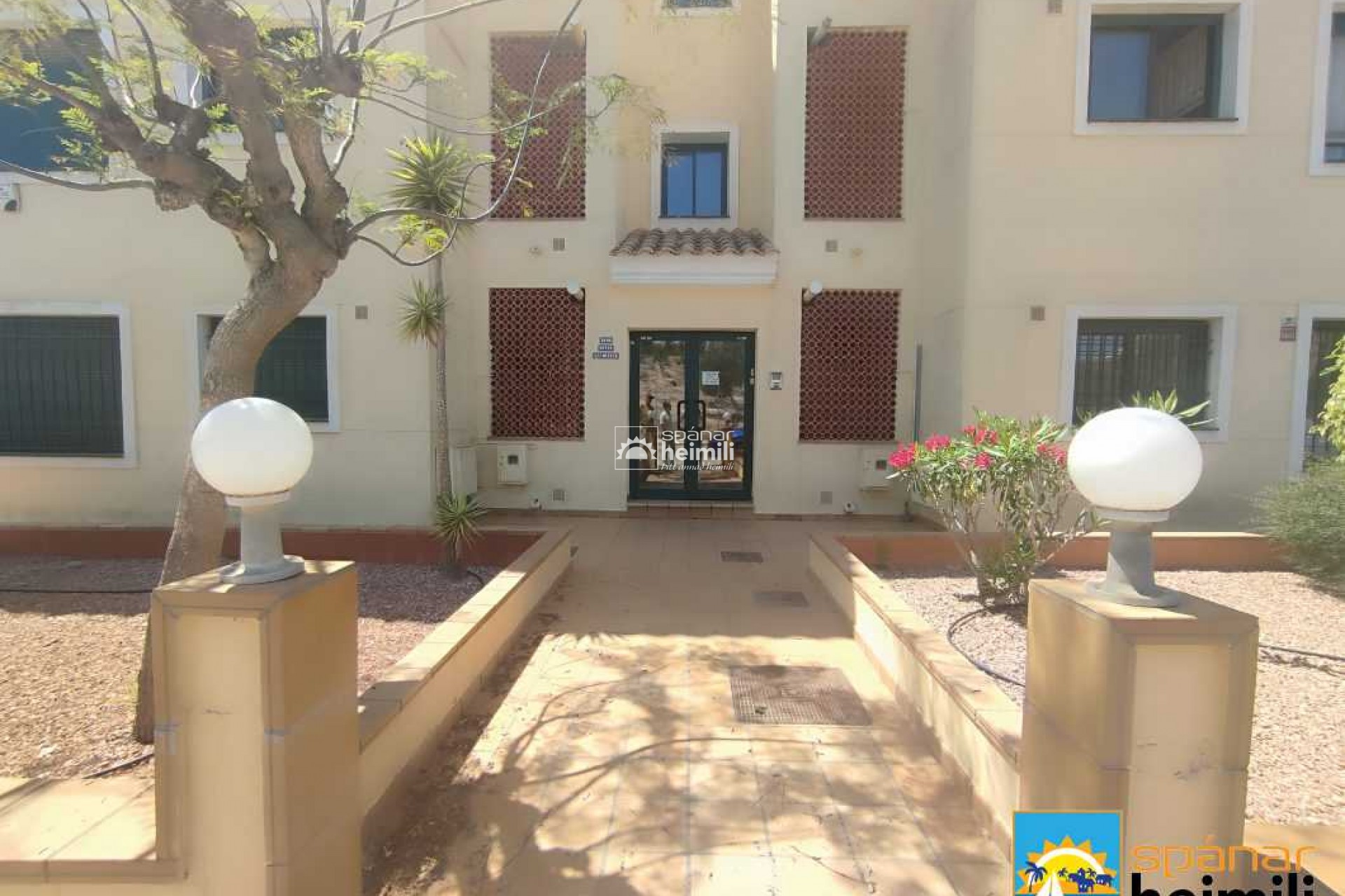 Revente - Appartement -
Cabo Roig