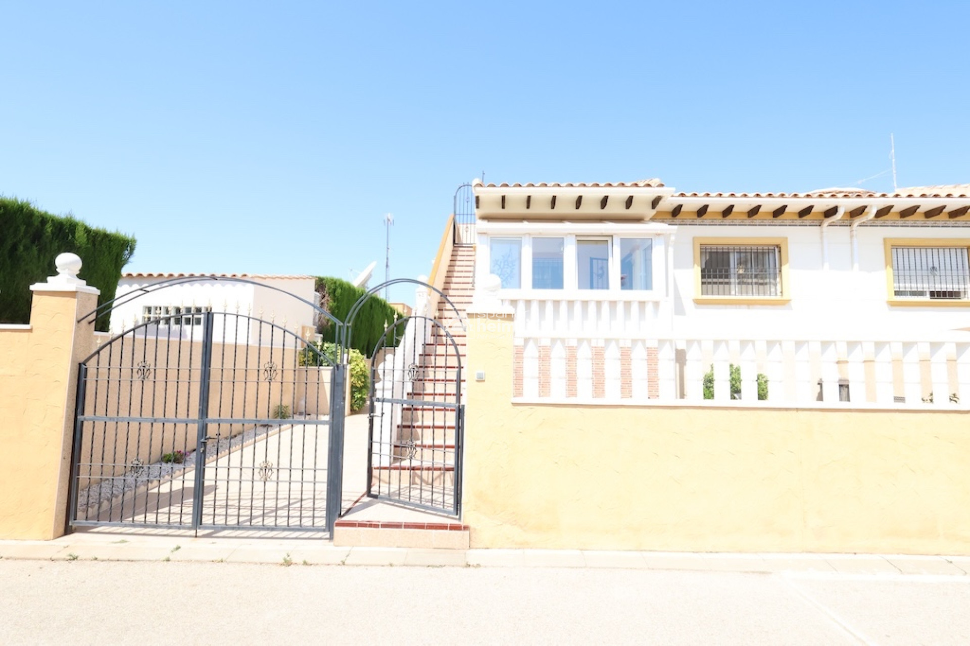 Revente - Appartement -
Cabo Roig