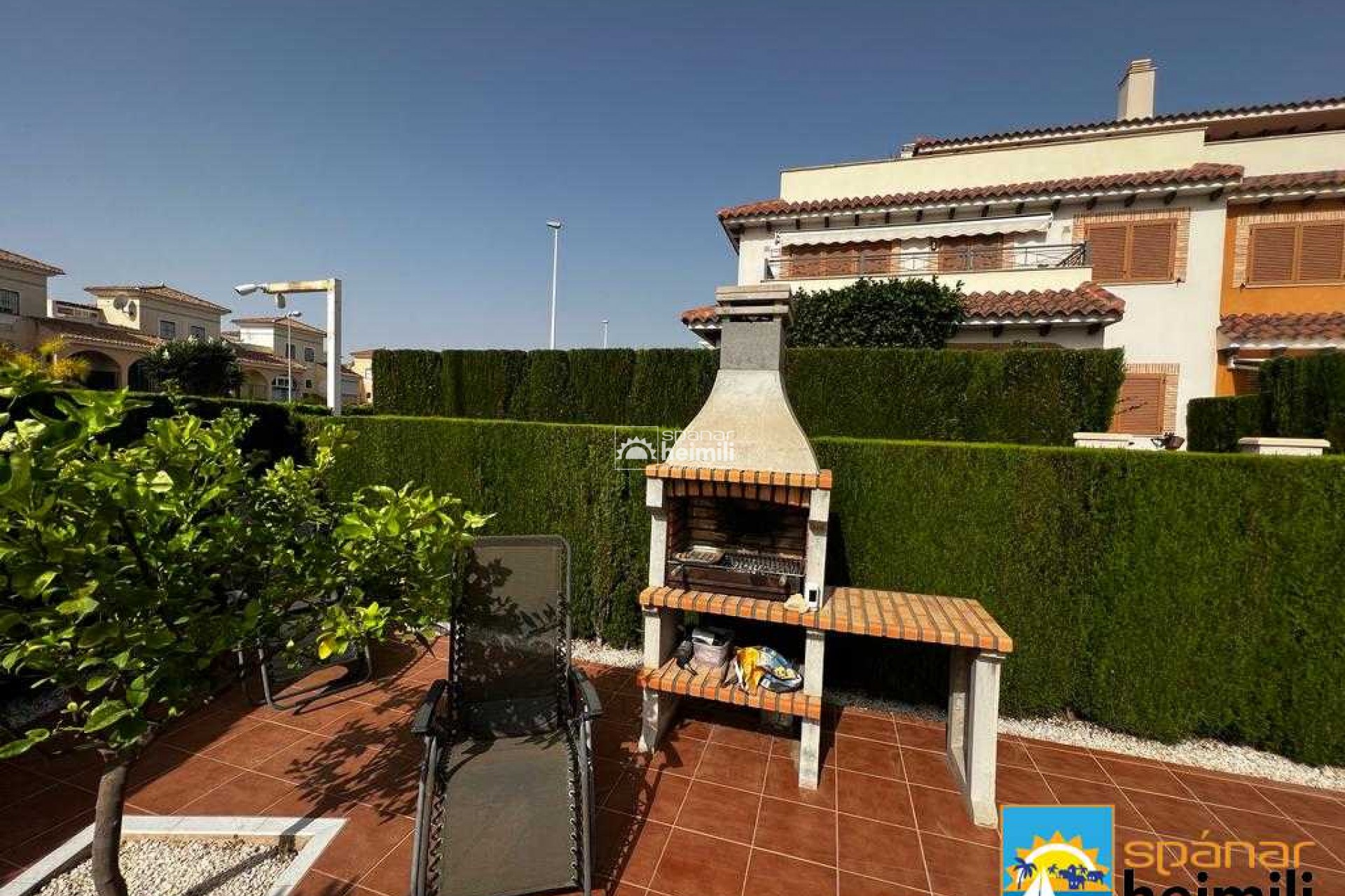 Revente - Appartement dans un duplex -
Playa flamenca