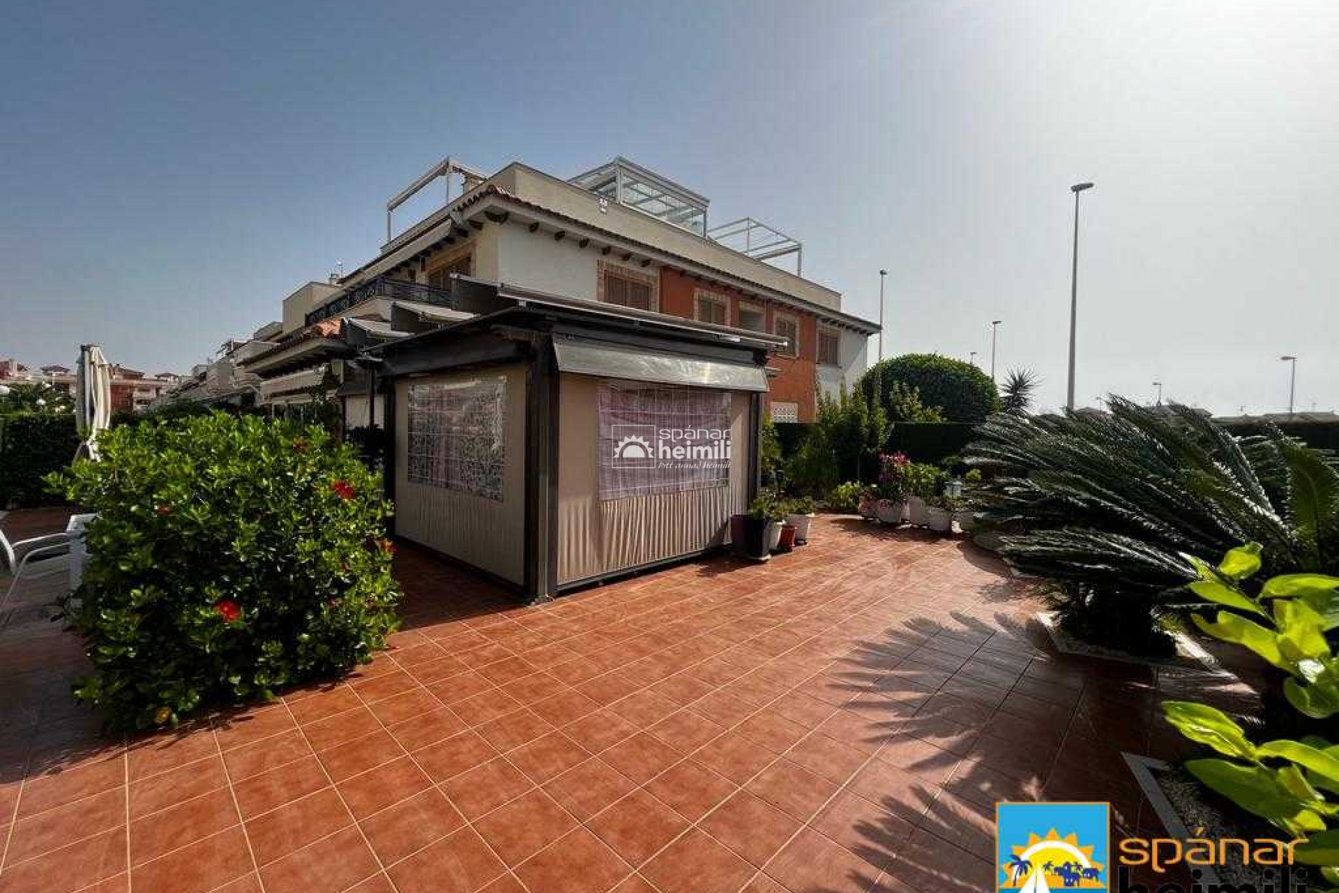 Revente - Appartement dans un duplex -
Playa flamenca